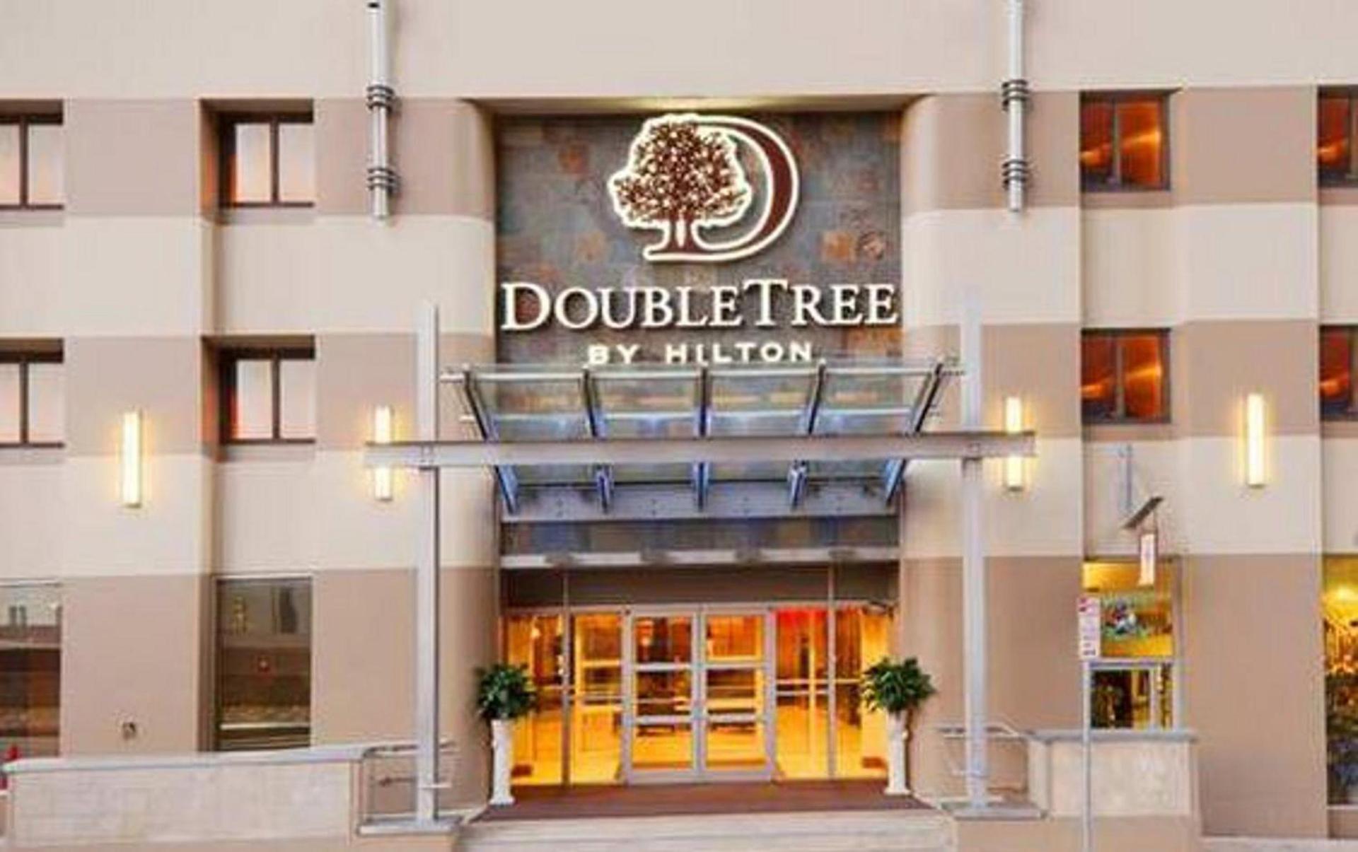 DoubleTree by Hilton Hotel & Suites Pittsburgh Downtown photo 1