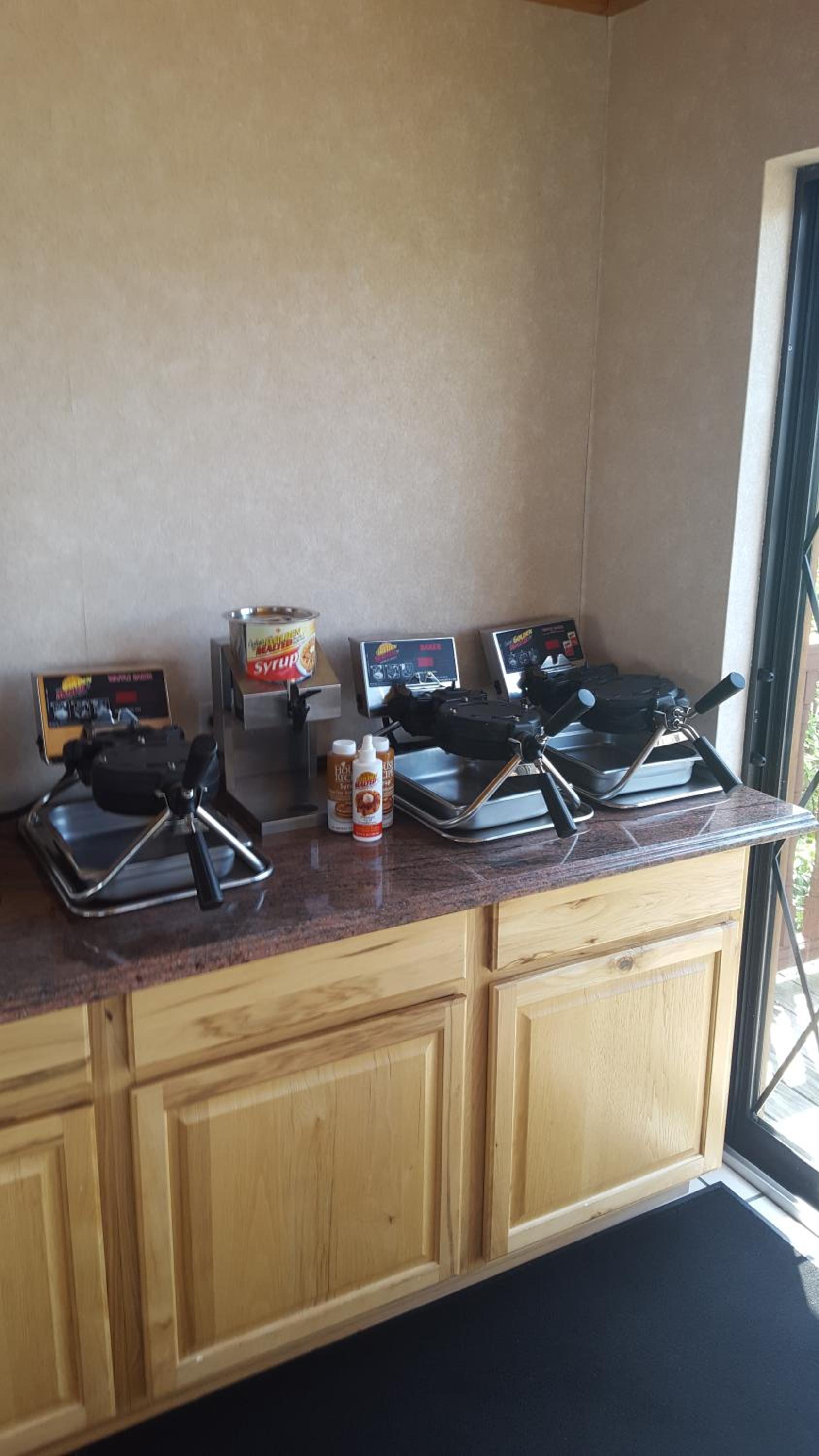 Best Western Plus Dockside Waterfront Inn photo 47