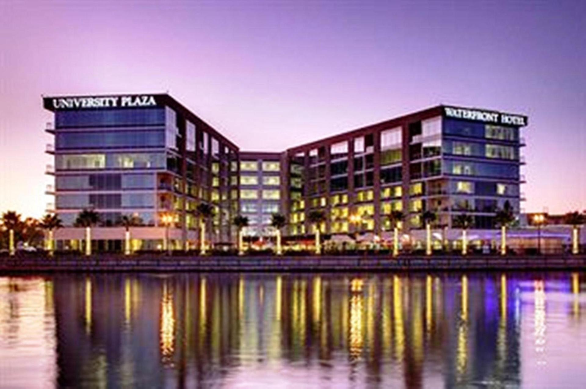 University Plaza Waterfront Hotel — hotel in Stockton