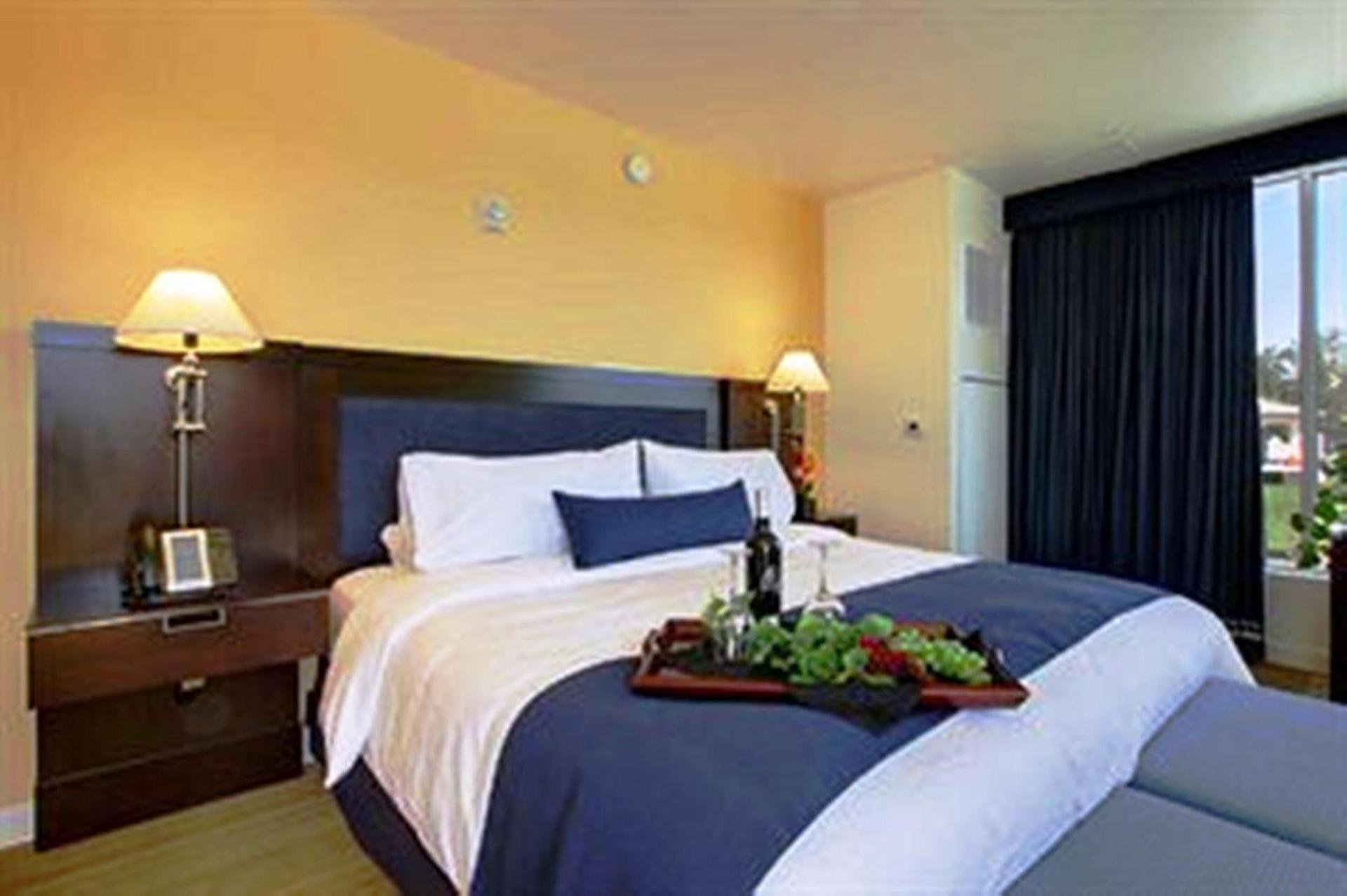 University Plaza Waterfront Hotel photo 12