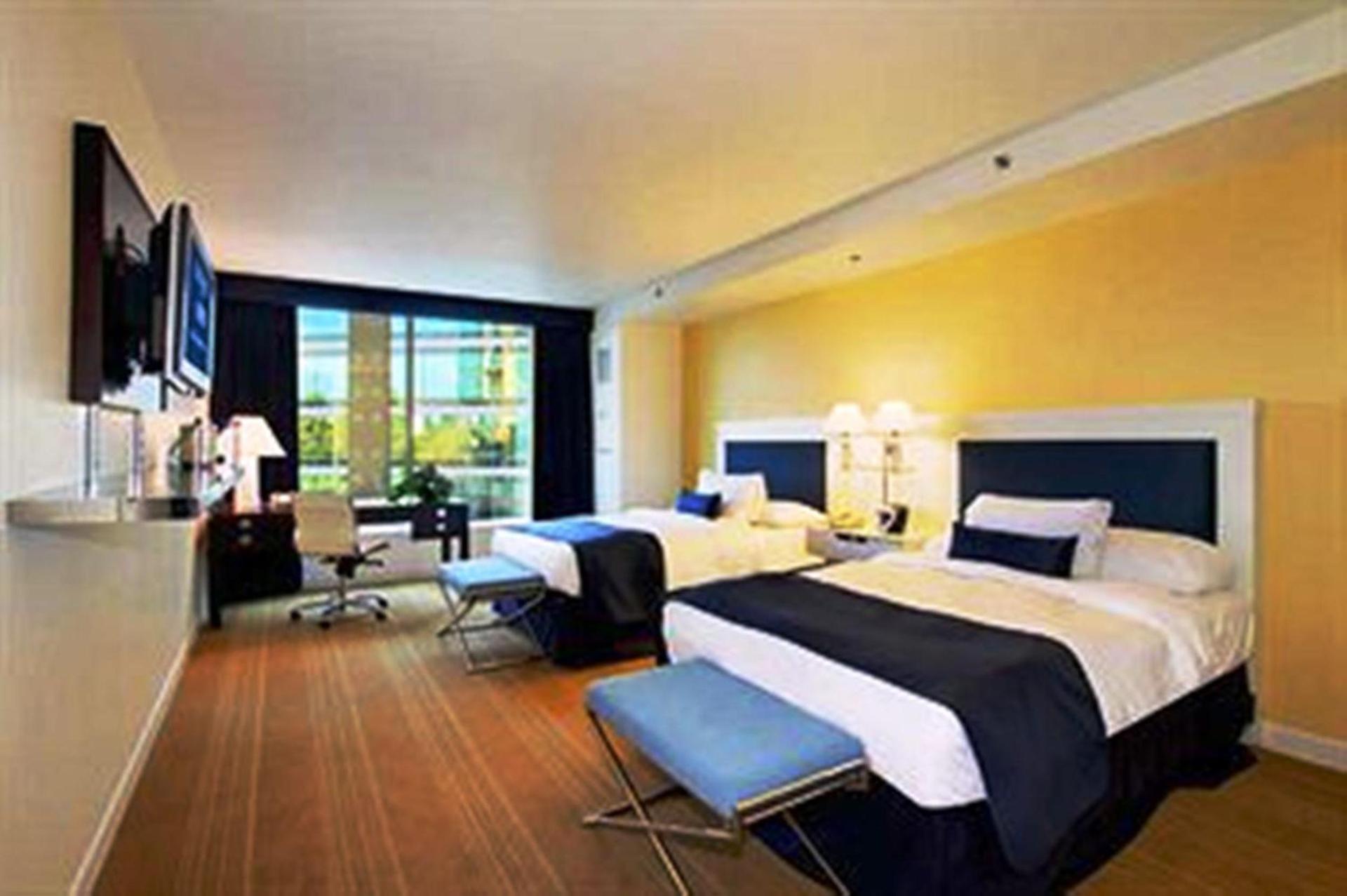 University Plaza Waterfront Hotel photo 9