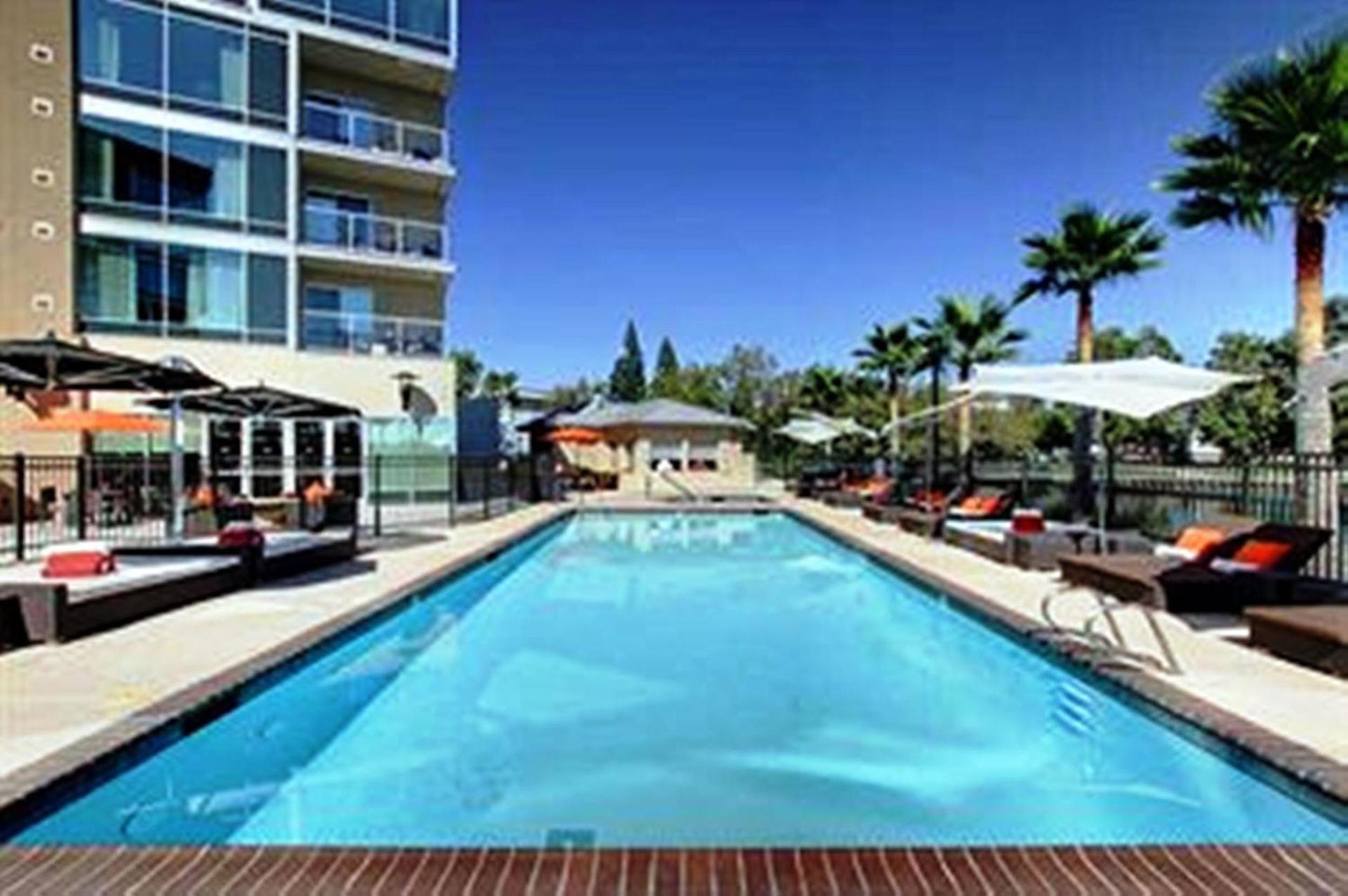 University Plaza Waterfront Hotel photo 3