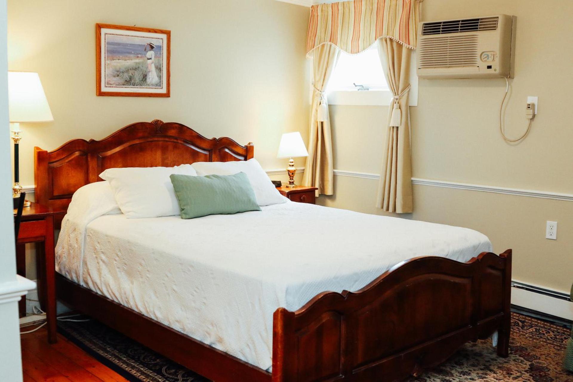 Concord's Colonial Inn photo 13