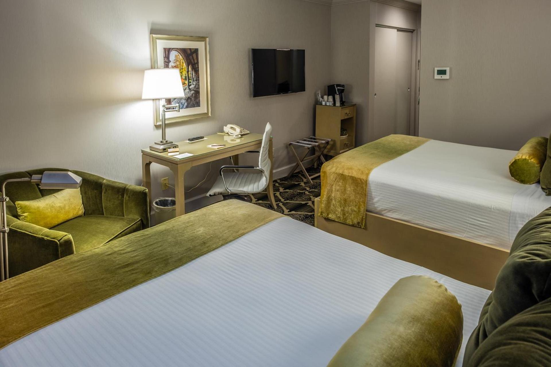 Bell Tower Hotel photo 8