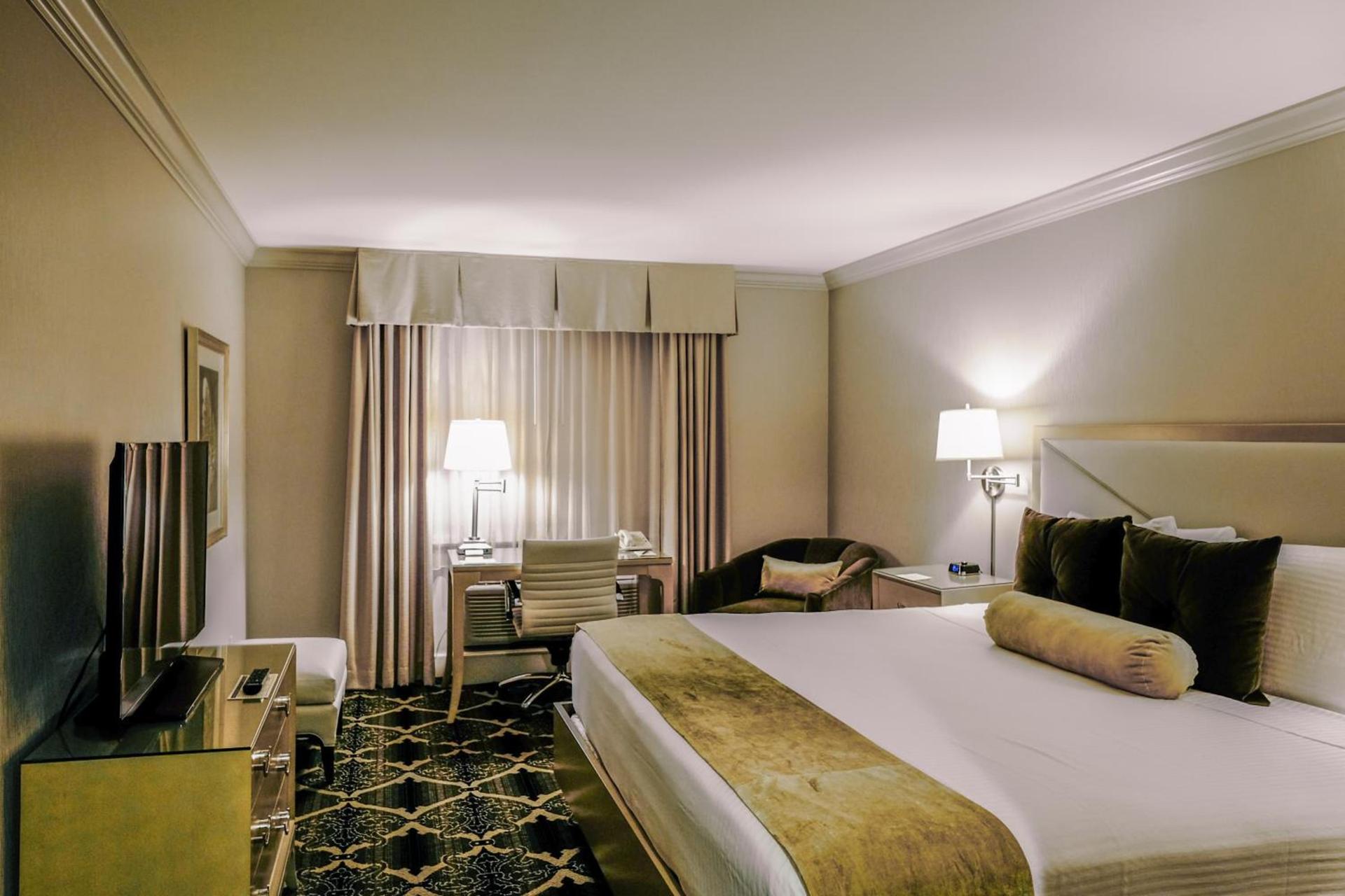 Bell Tower Hotel photo 4