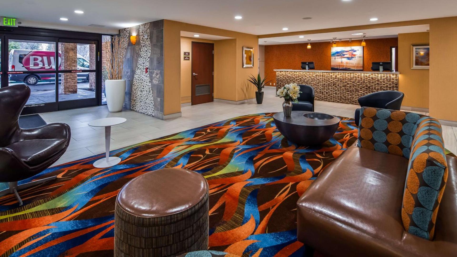 Best Western Plus Fresno Airport Hotel photo 2