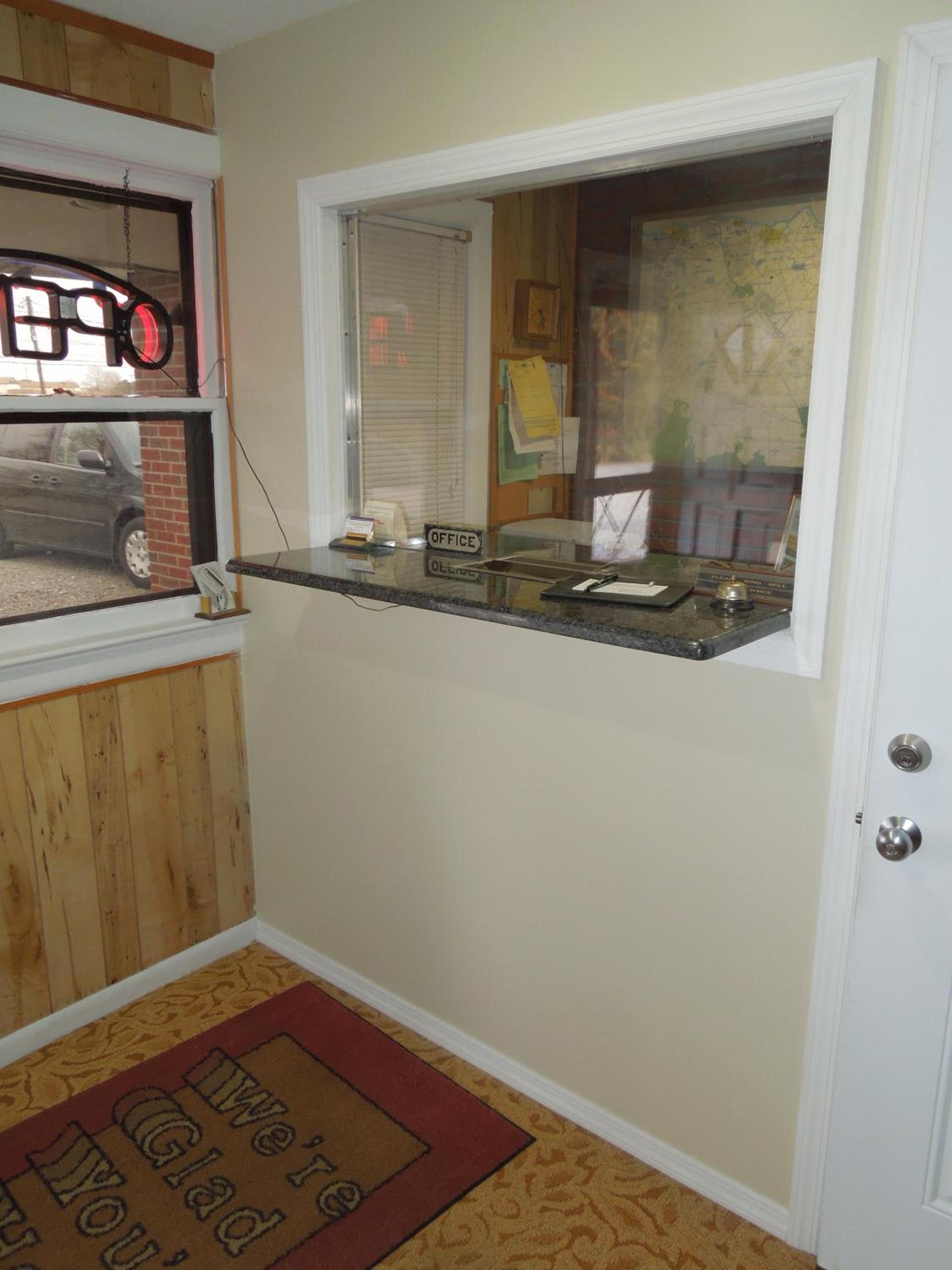 Slumberland Motel Mount Holly photo 6