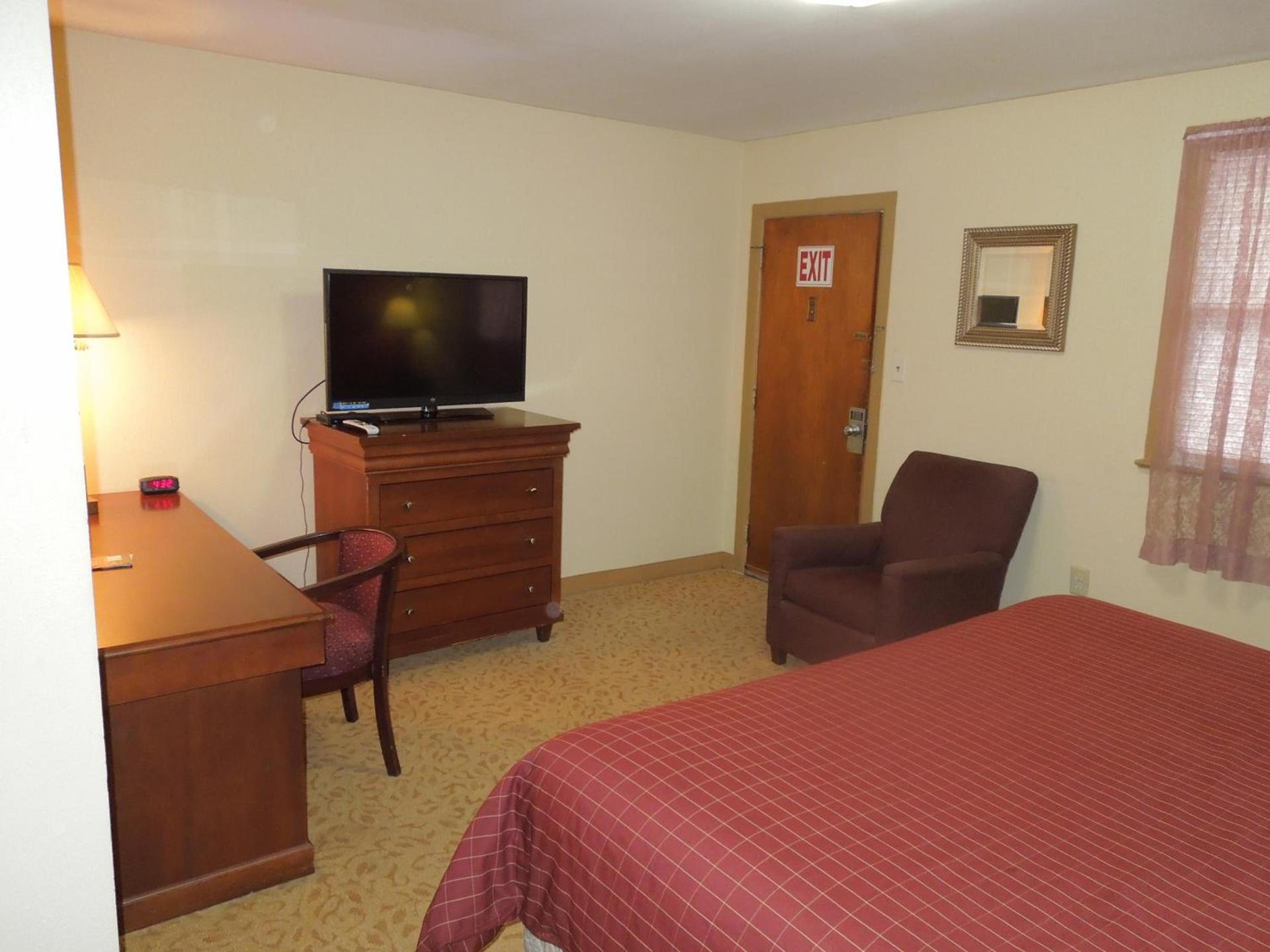 Slumberland Motel Mount Holly photo 13