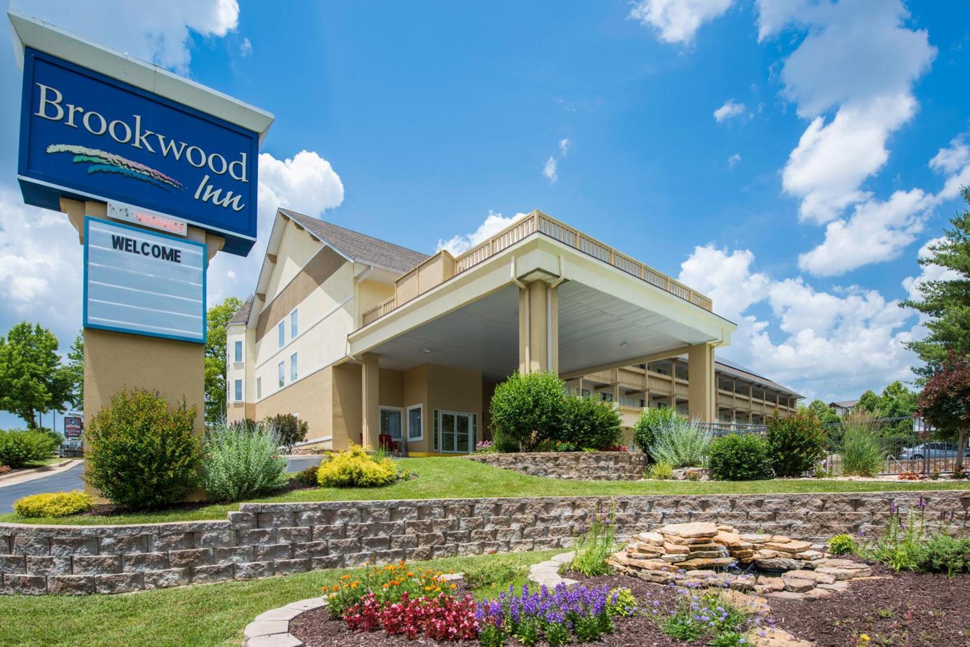 Brookwood Inn Branson photo 1