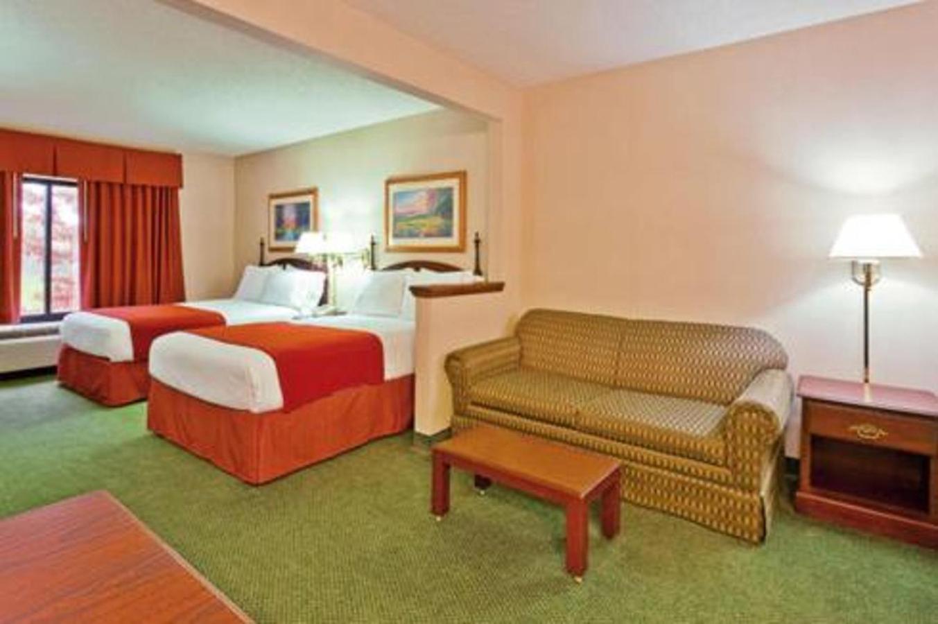 Spark by Hilton Paducah photo 13