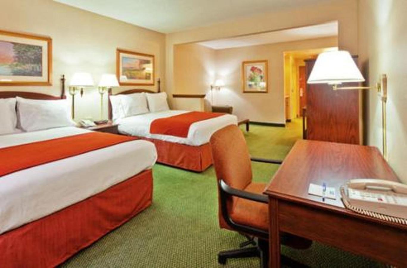 Spark by Hilton Paducah photo 14