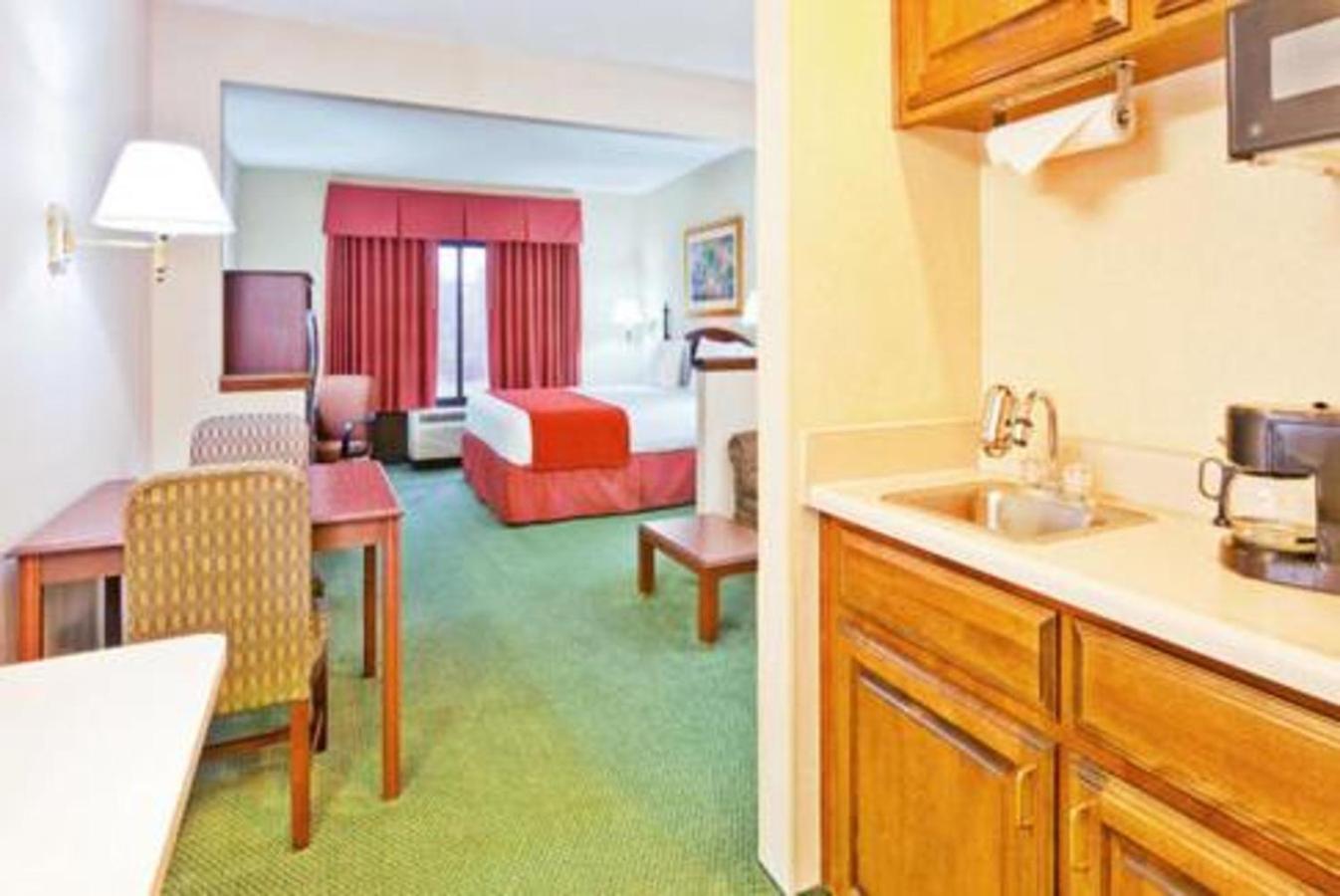 Spark by Hilton Paducah photo 15