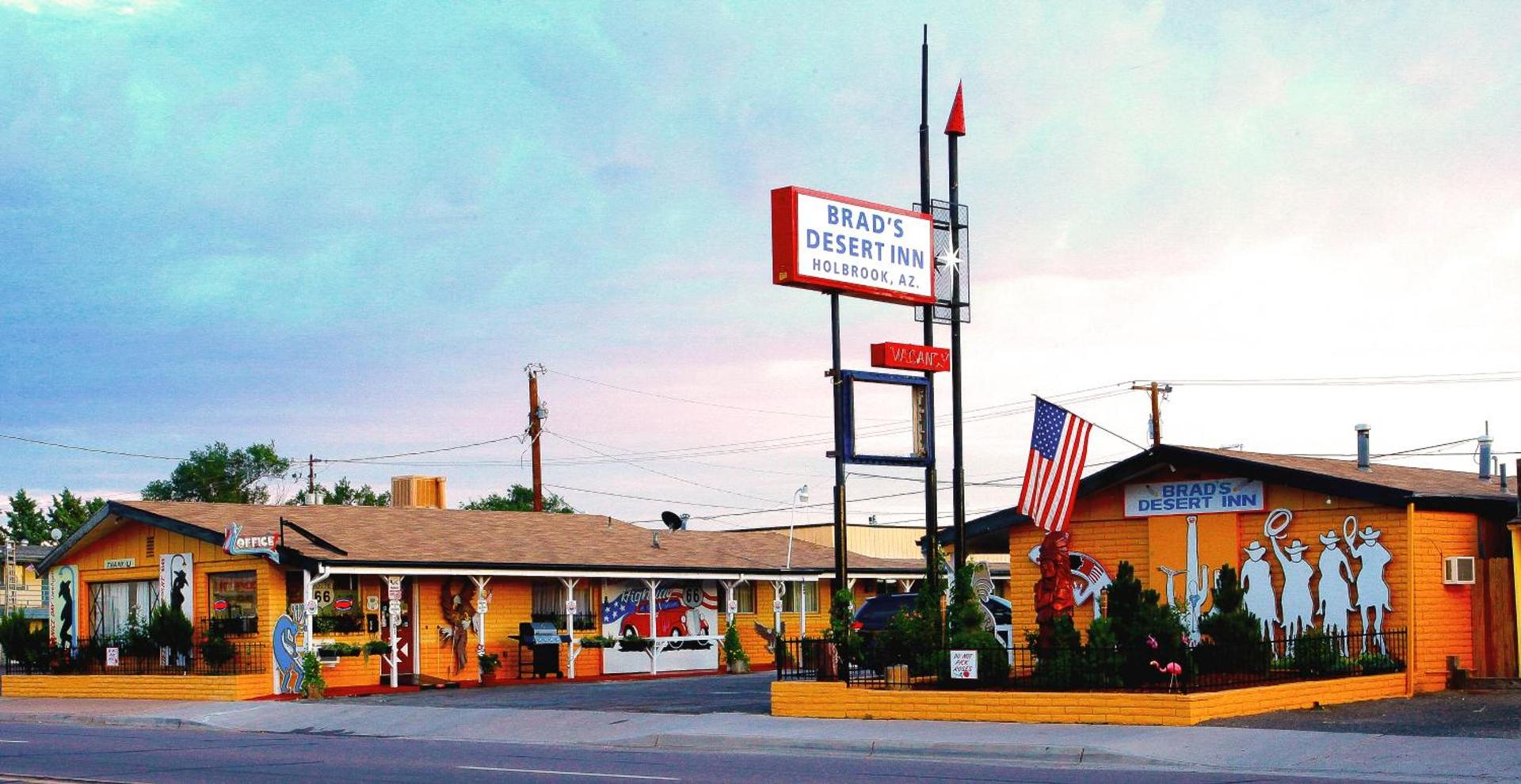 Brad's Desert Inn photo 26