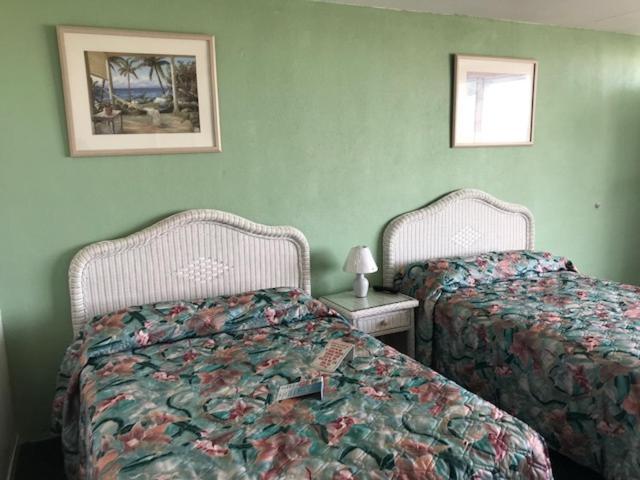 Gold Crest Motel photo 34