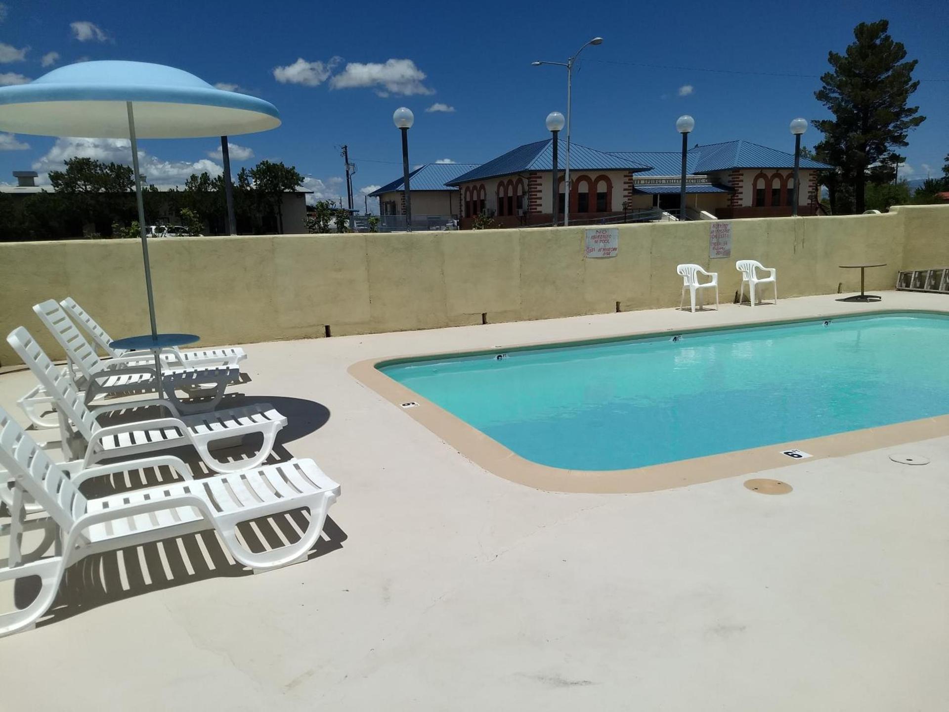 Motel 8 Willcox photo 6