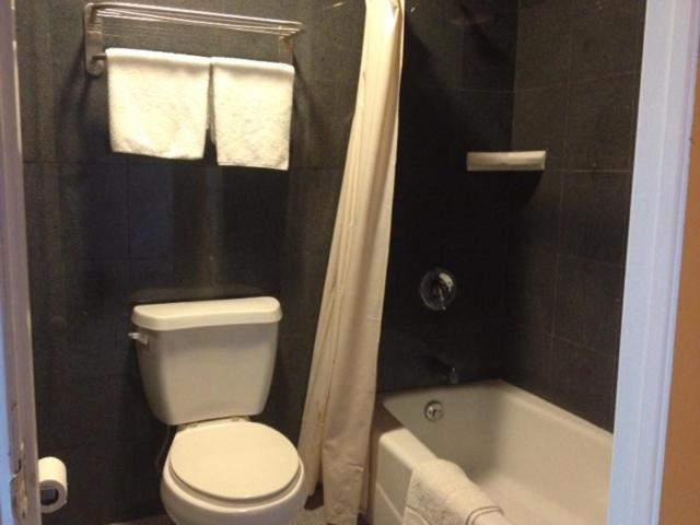 All 8 Motel photo 20