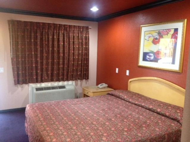 All 8 Motel photo 6