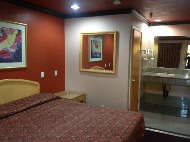 All 8 Motel photo 8