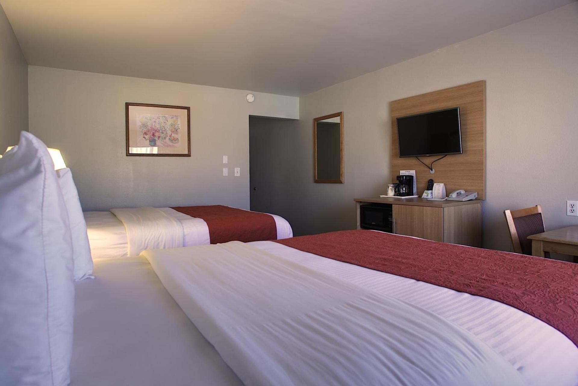Aladdin Inn and Suites photo 13