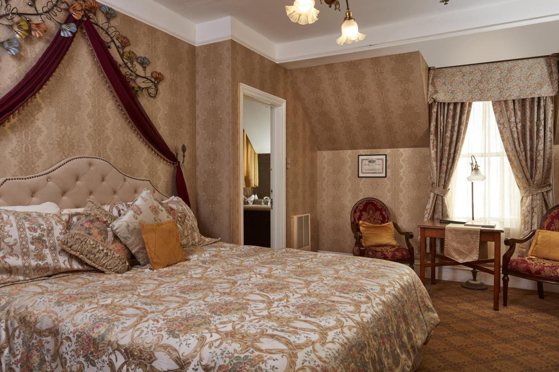 Queen Anne photo 68