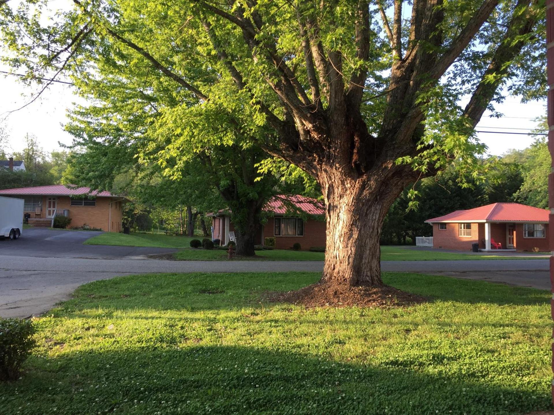 Phillips Historic Motel & Cottages photo 29