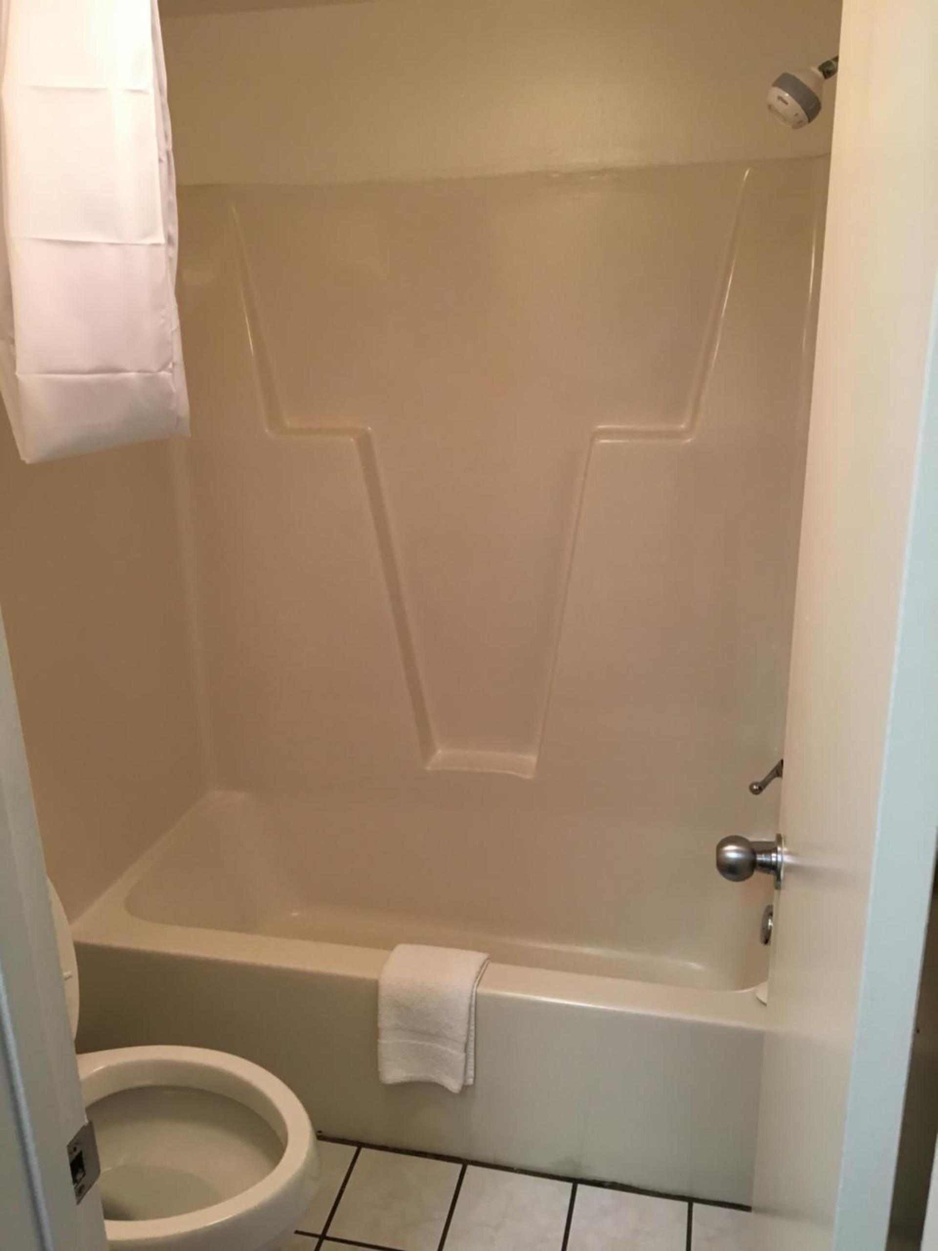 Days Inn by Wyndham Madison photo 20
