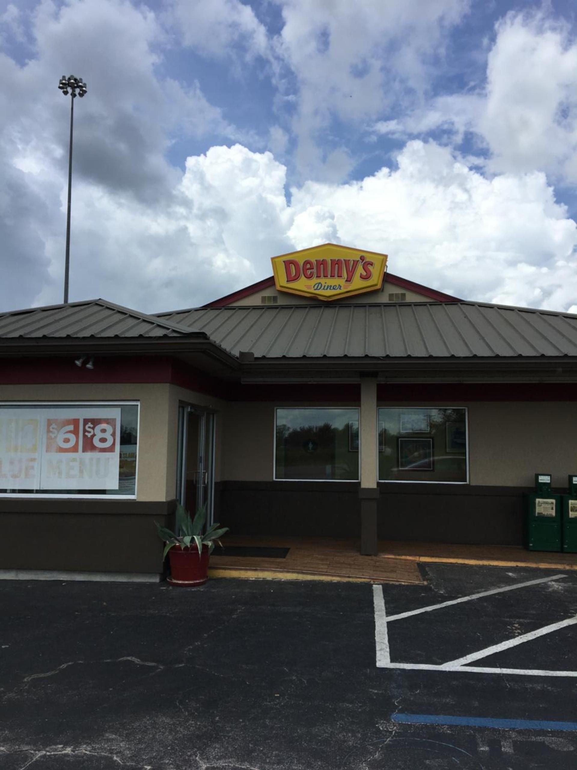 Days Inn by Wyndham Madison photo 17