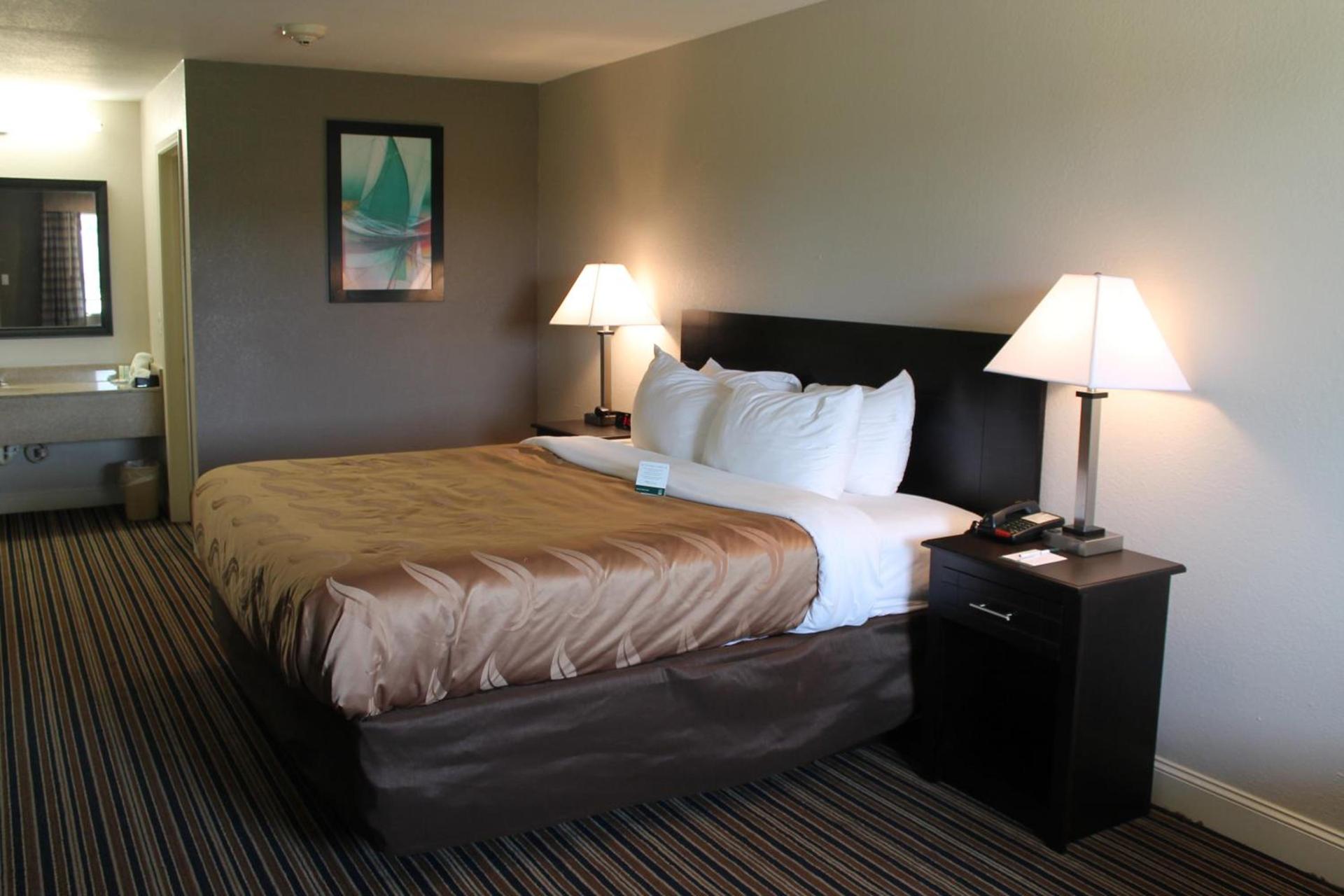 Quality Inn & Suites Port Arthur - Nederland photo 32