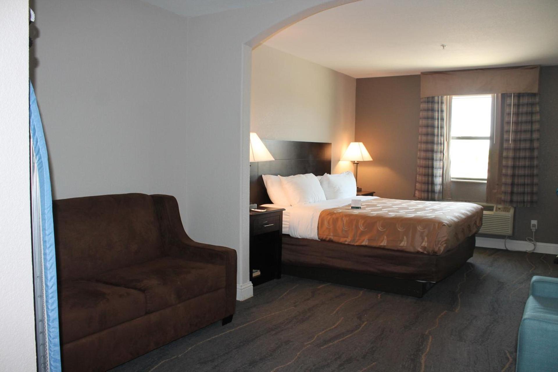 Quality Inn & Suites Port Arthur - Nederland photo 15