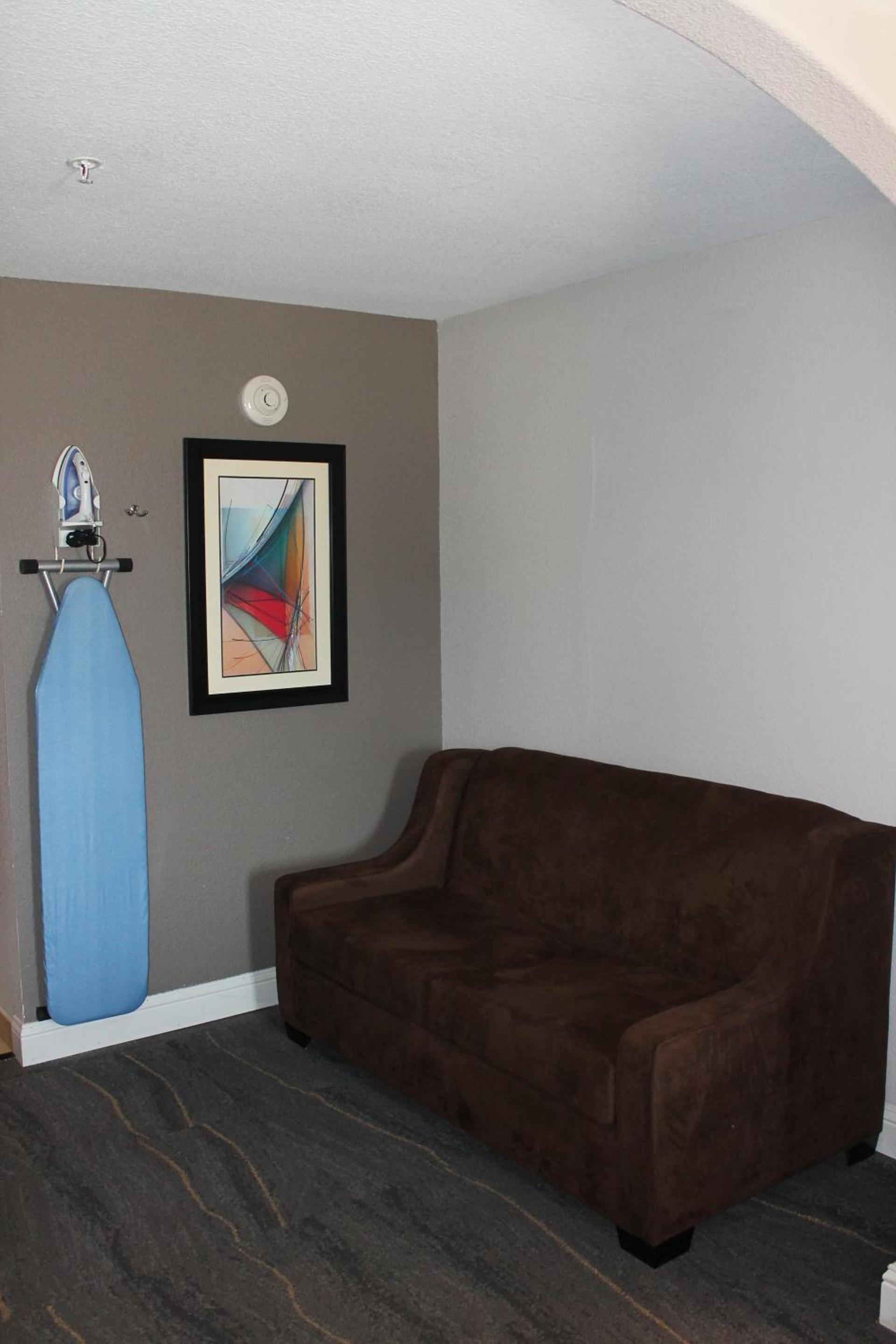 Quality Inn & Suites Port Arthur - Nederland photo 18