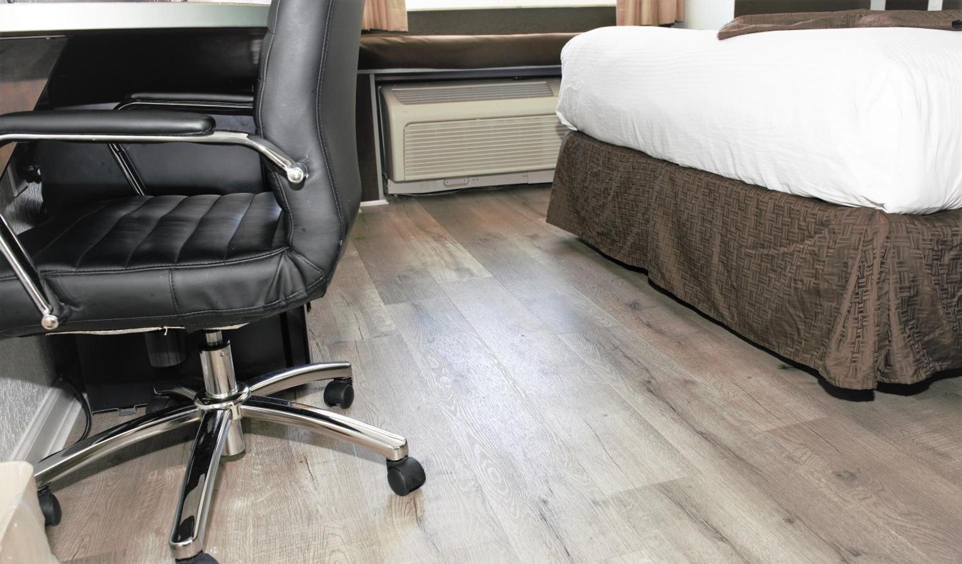 Microtel Inn & Suites by Wyndham Jacksonville Airport photo 35