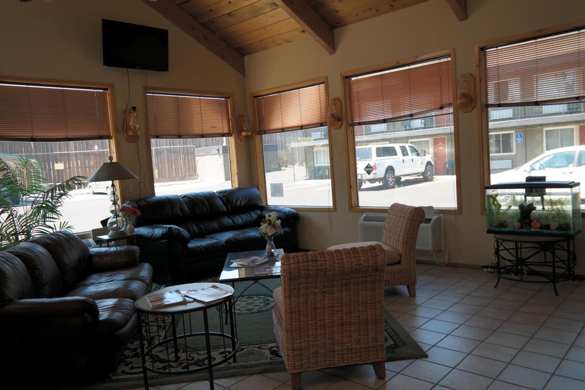 River Park Inn photo 4