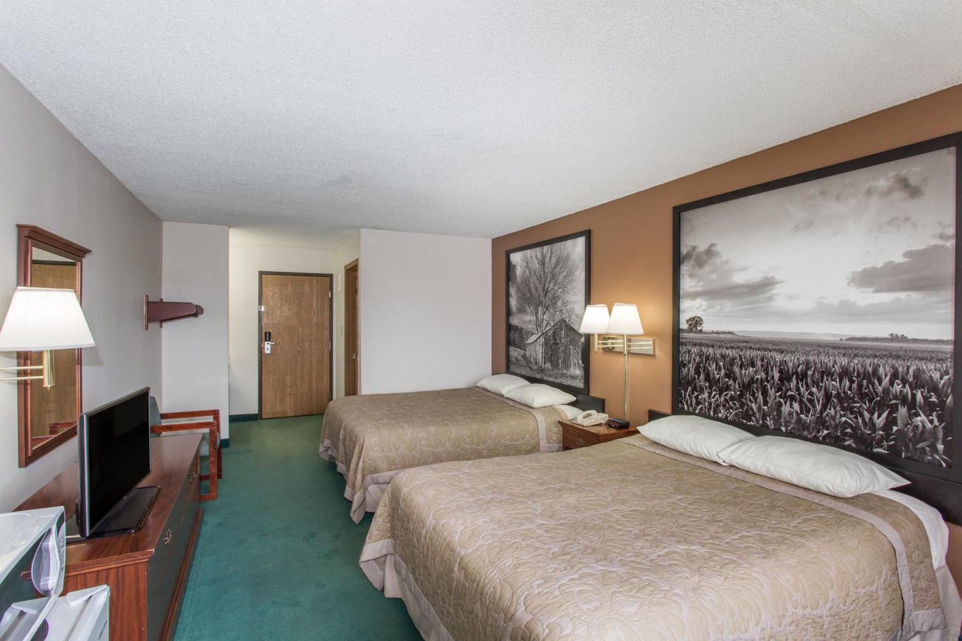 Super 8 by Wyndham Richmond photo 20