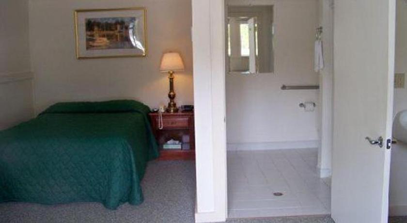 Mount Whittier Motel photo 7