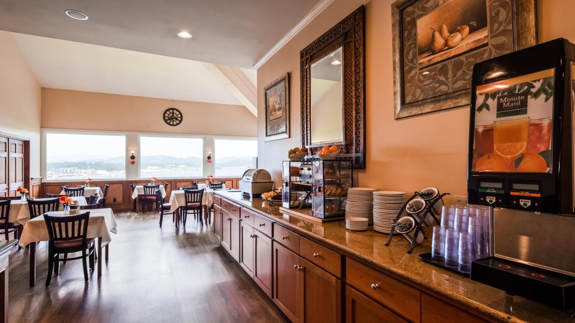 Best Western Pier Point Inn photo 23