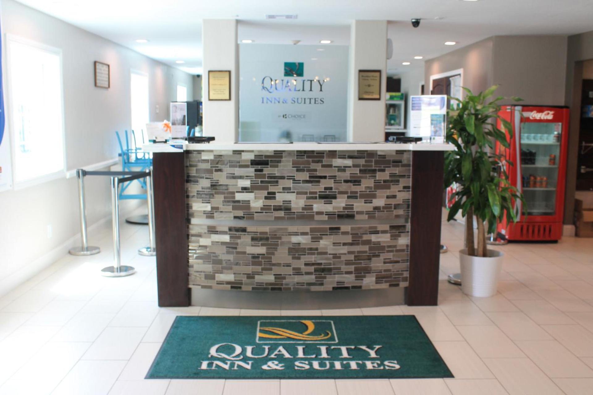 Quality Inn & Suites Port Arthur - Nederland photo 2