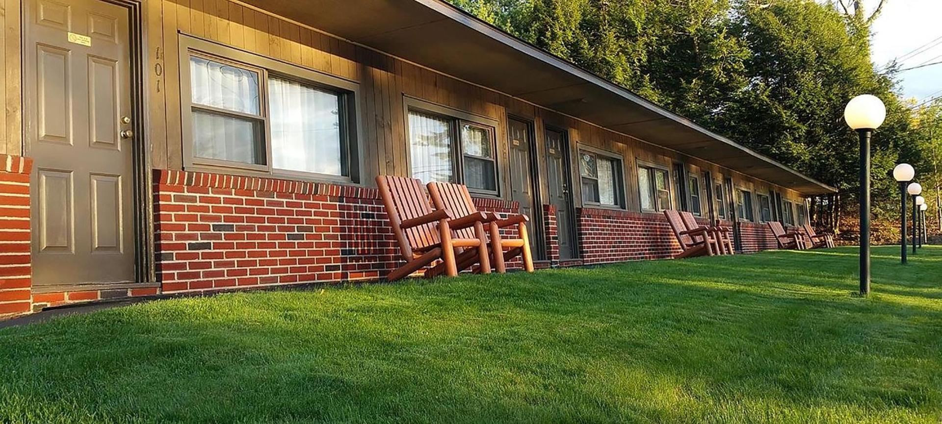 Birch Knoll Motel photo 16