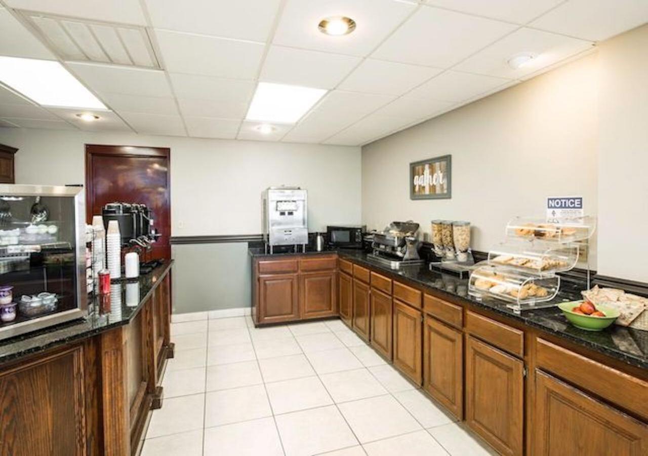 Savannah House Hotel photo 9