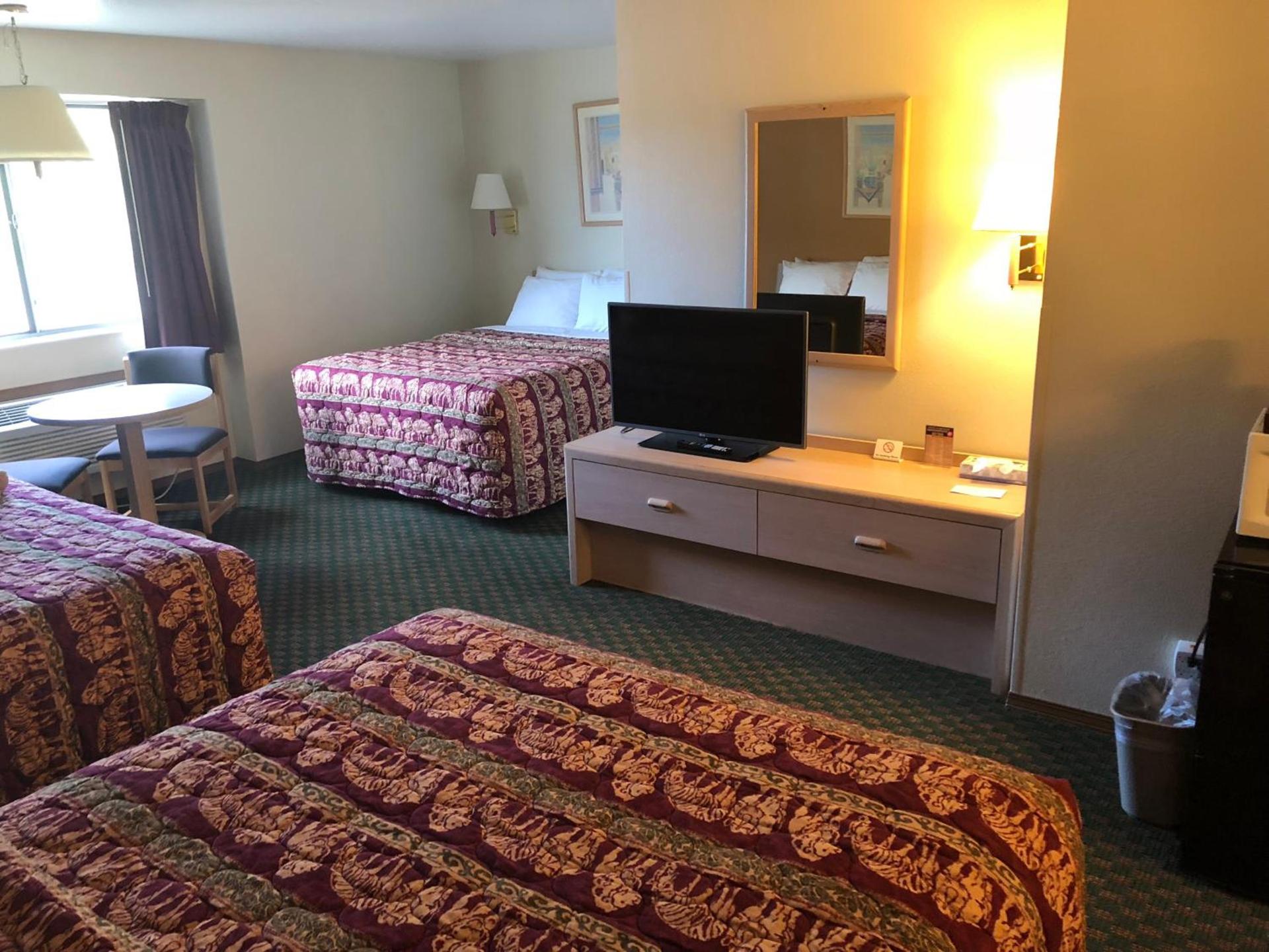 Kings Inn Cody photo 27