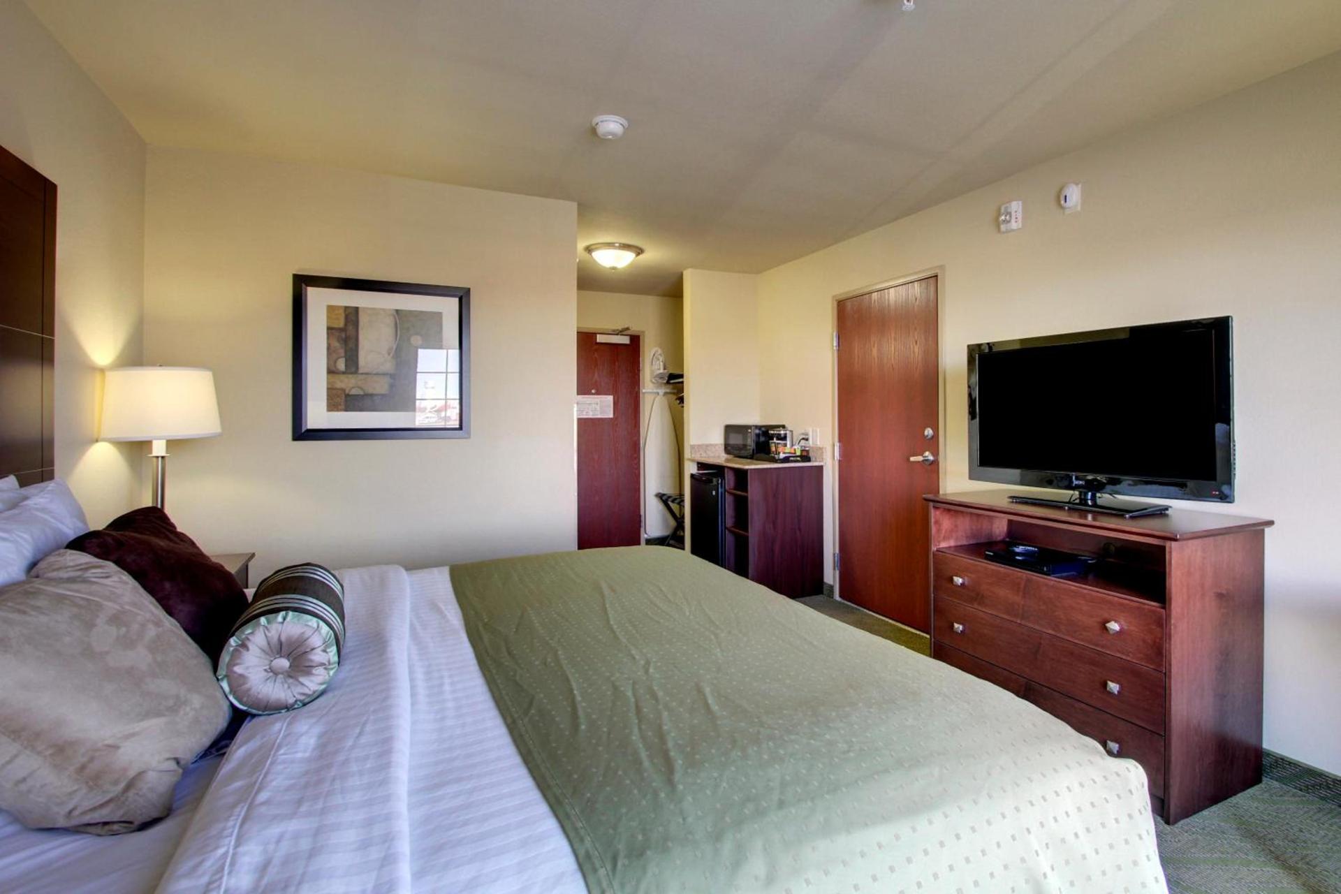 Cobblestone Hotel - Wayne photo 18