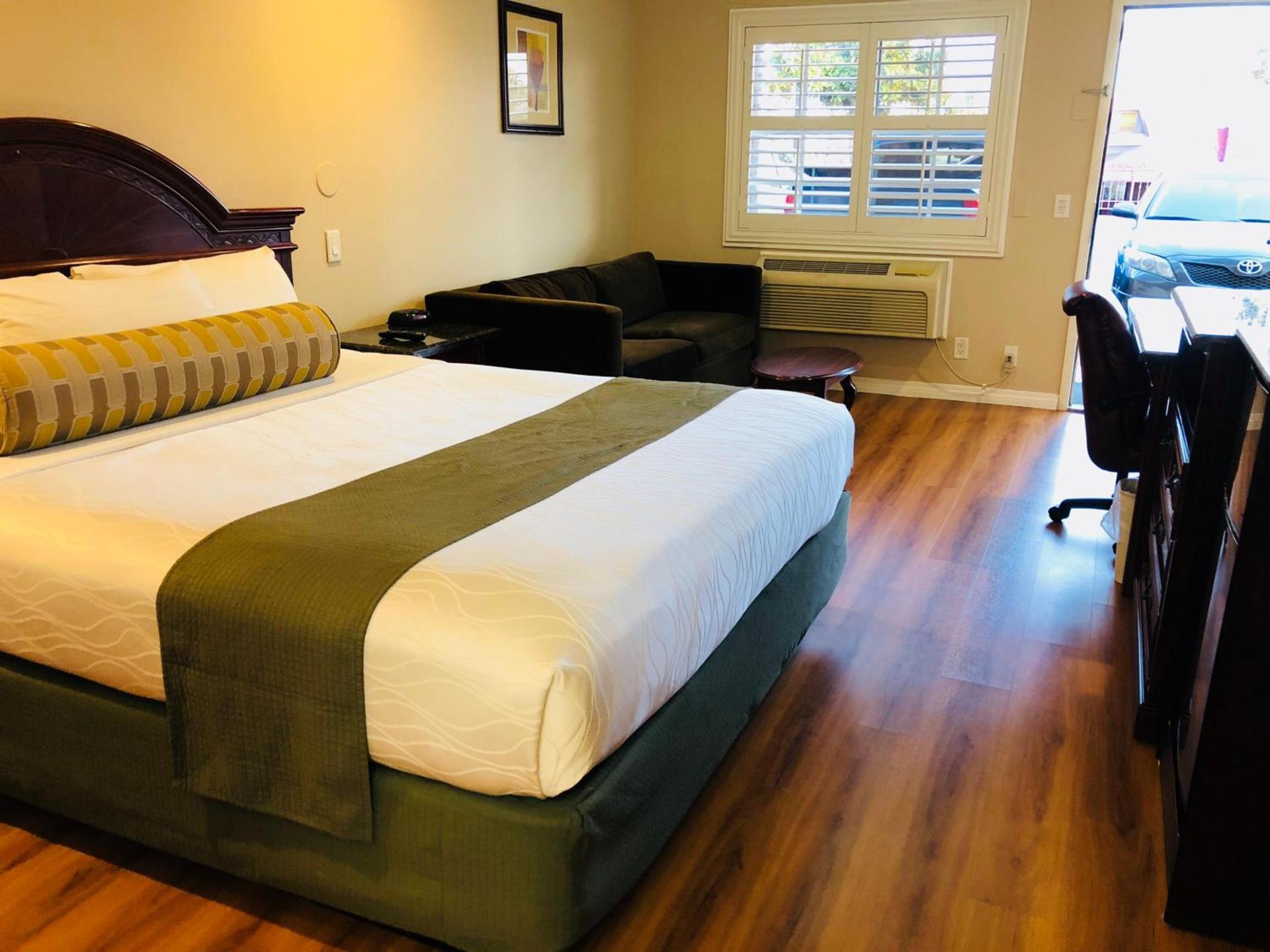 Dynasty Suites Hotel photo 14