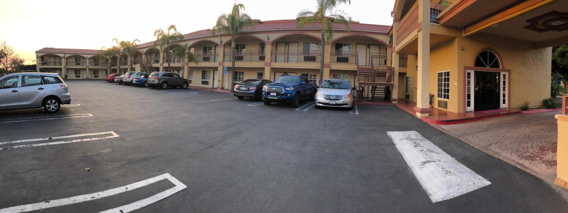 Dynasty Suites Hotel photo 8
