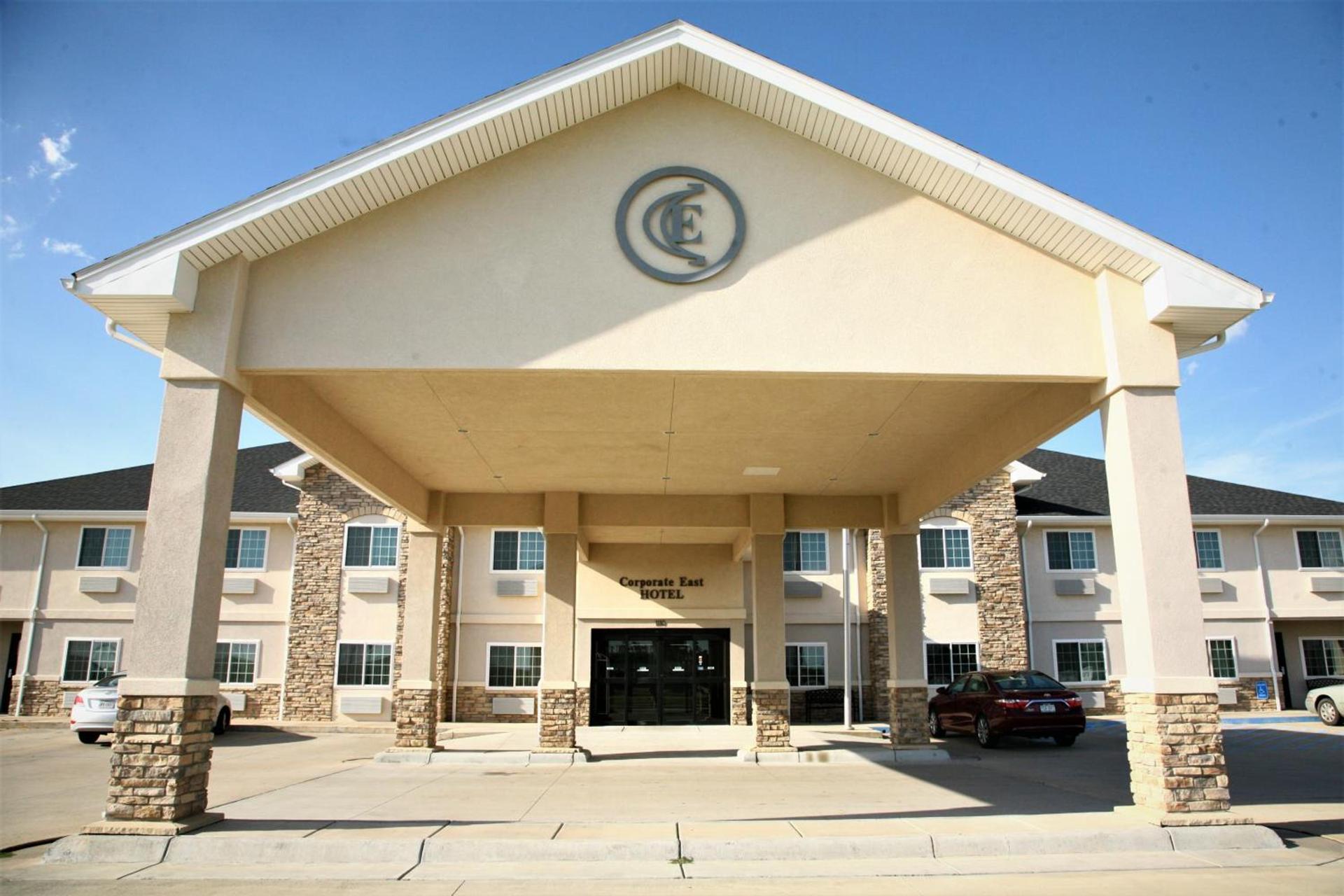 Corporate East Hotel photo 9