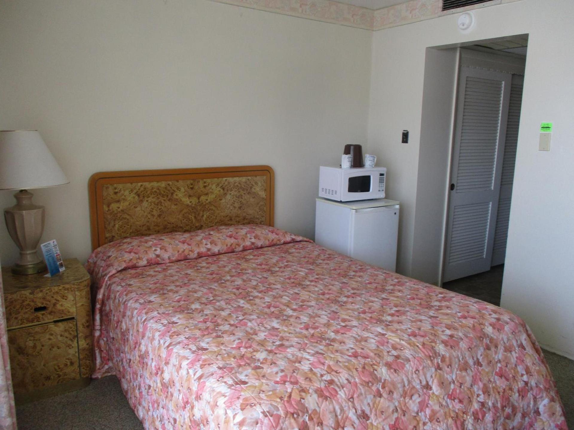 Landmark Motel photo 7