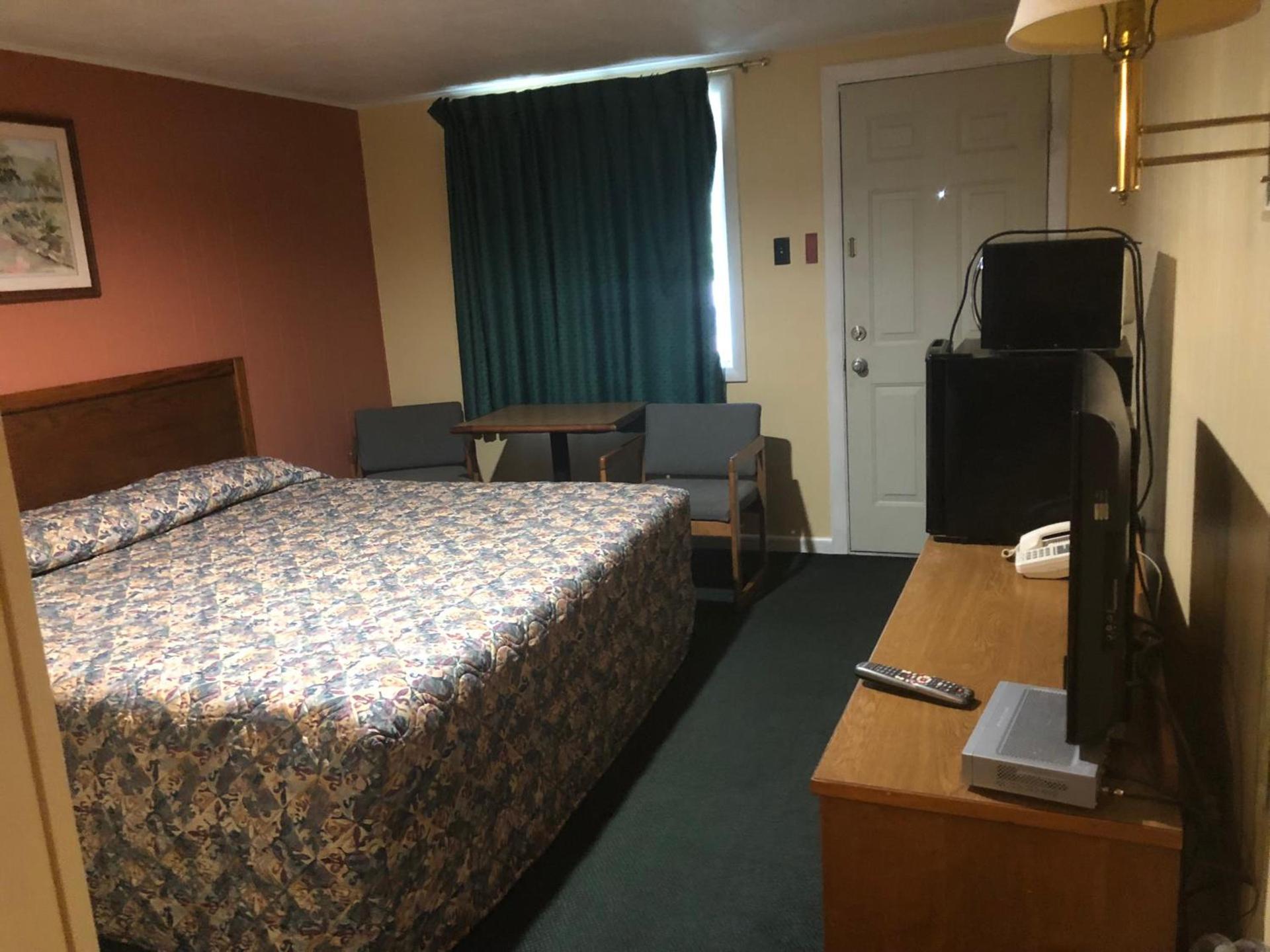Elmwood Motor Lodge photo 15
