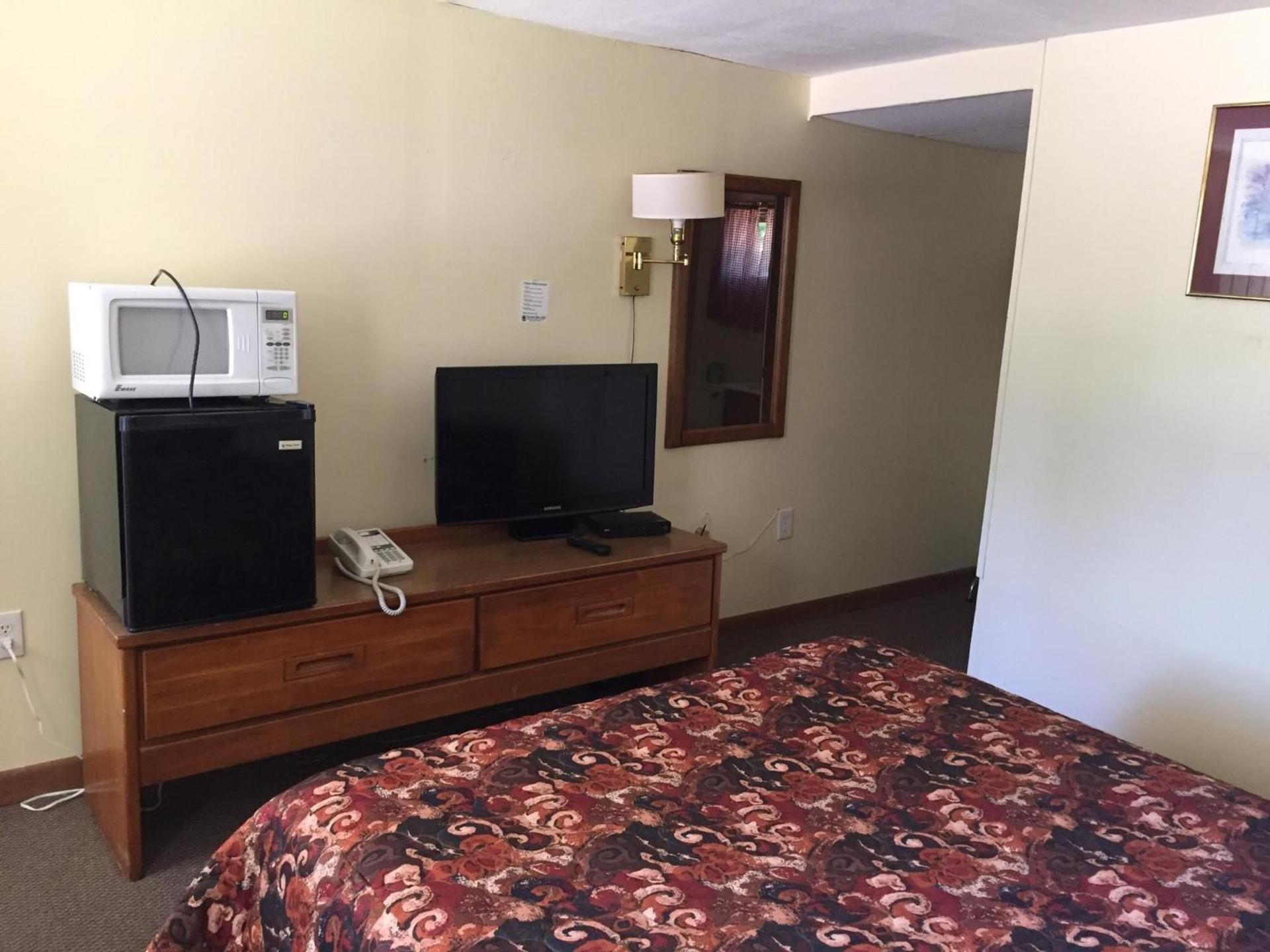 Elmwood Motor Lodge photo 12