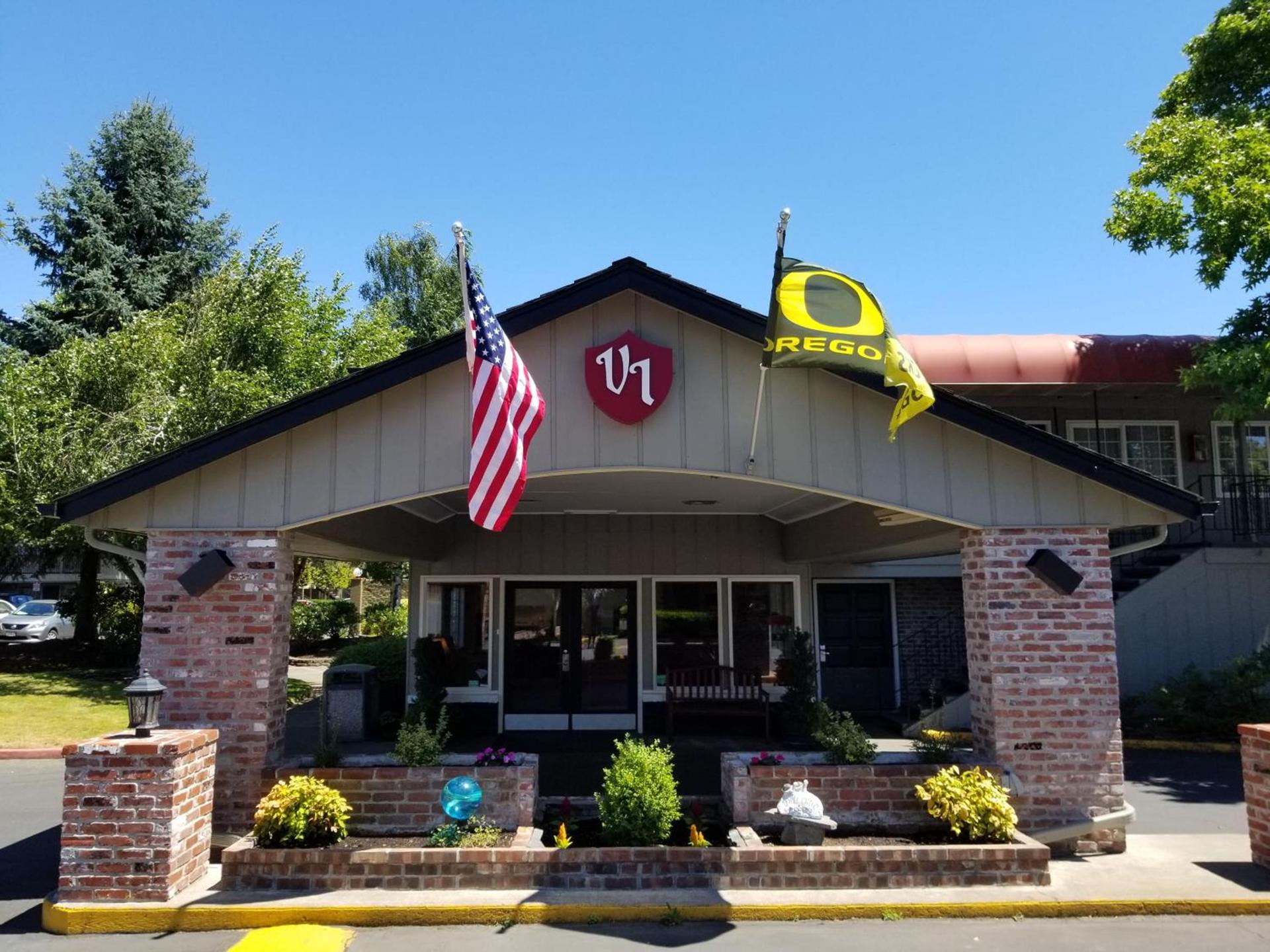 Village Inn photo 19