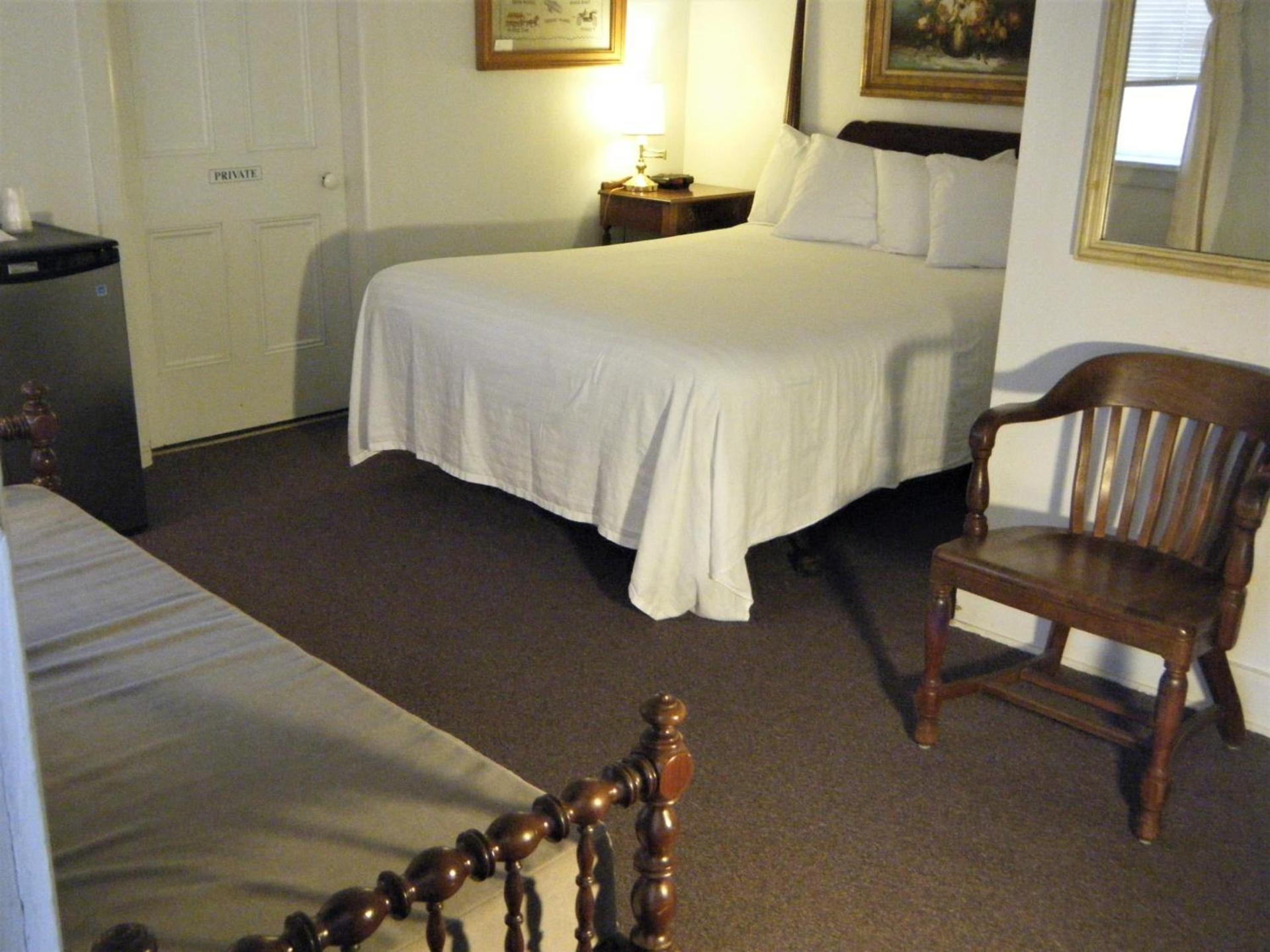 Harbor Haus Inn & Suites photo 12