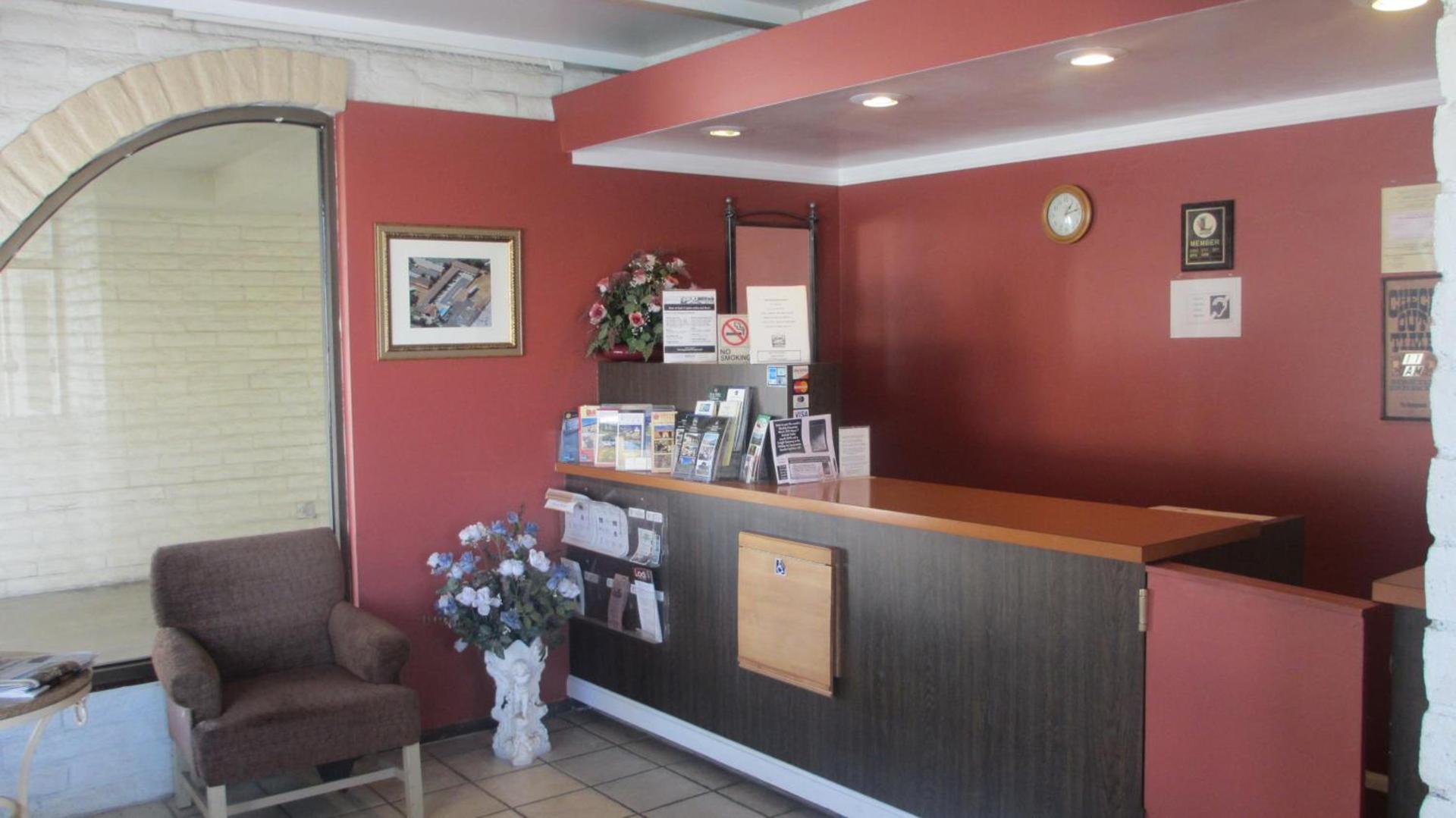 Grapevine Inn photo 2
