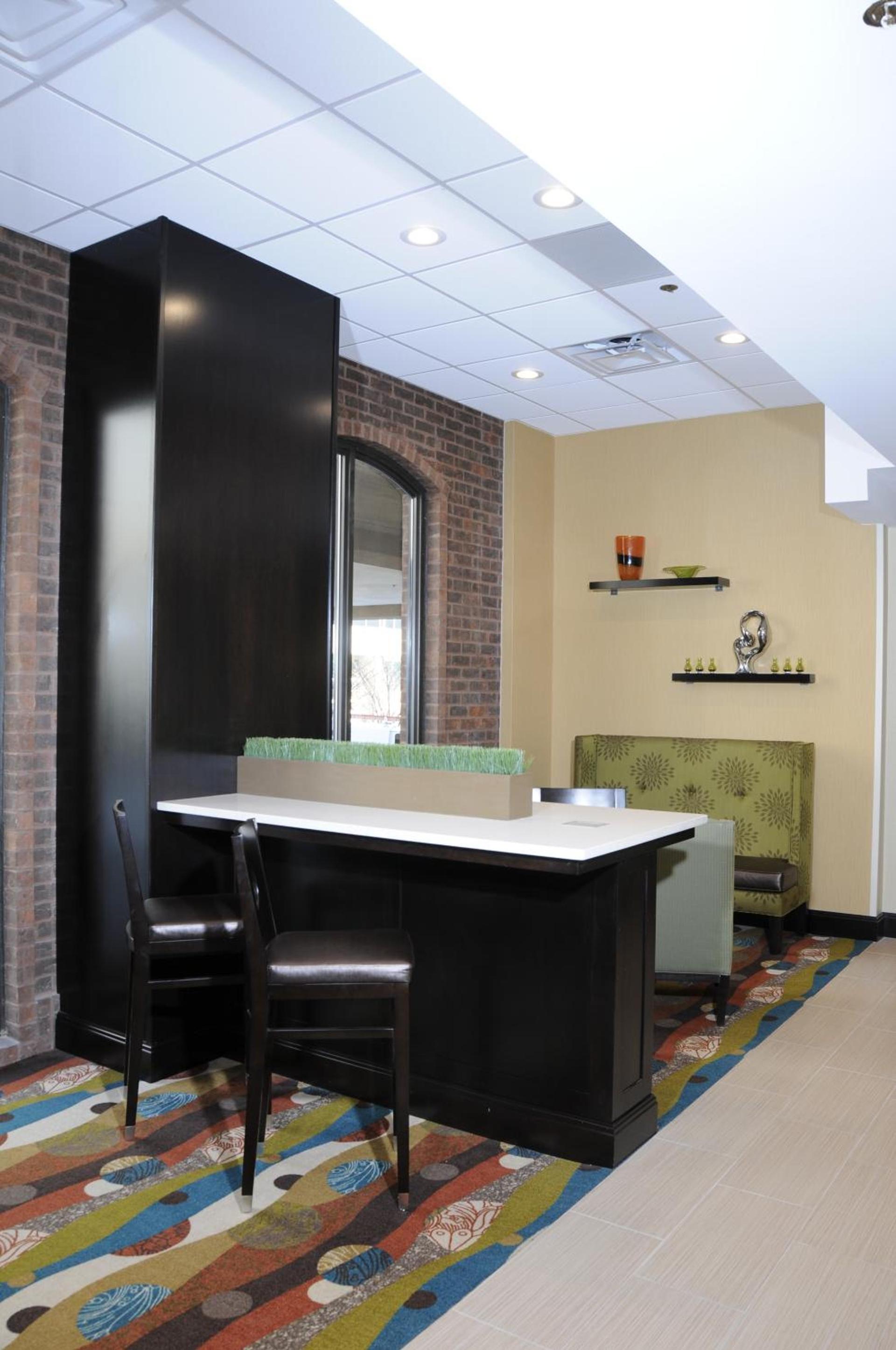 Days Inn by Wyndham Baltimore Inner Harbor photo 50
